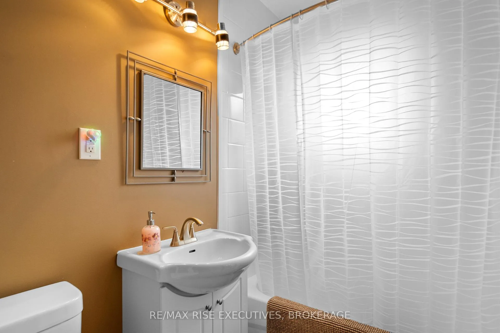 Photo 18 of 7 Scott Street, Kingston, Central City East — HOMEH