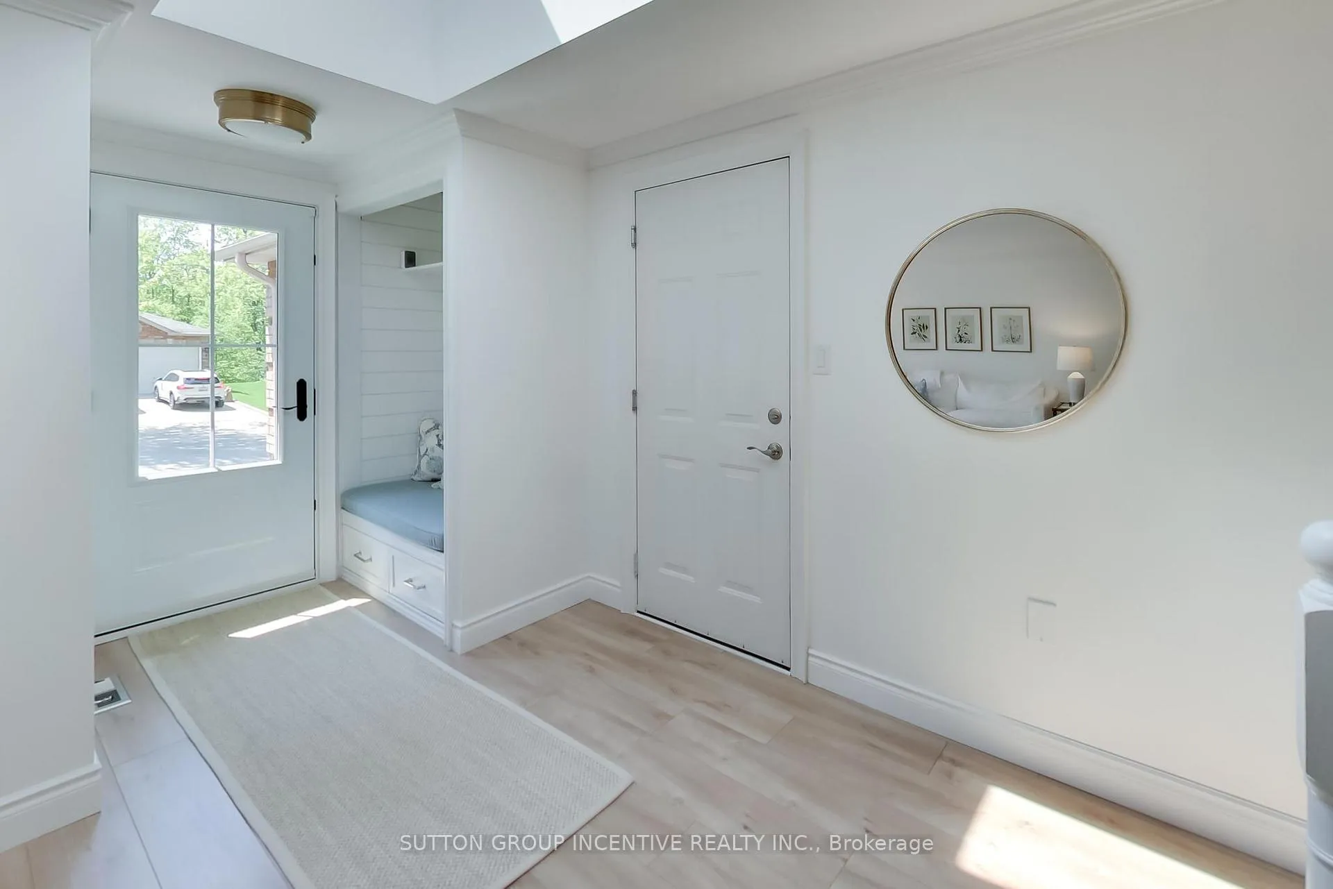 Photo 5 of 161 Columbia Road, Barrie, Holly — HOMEH