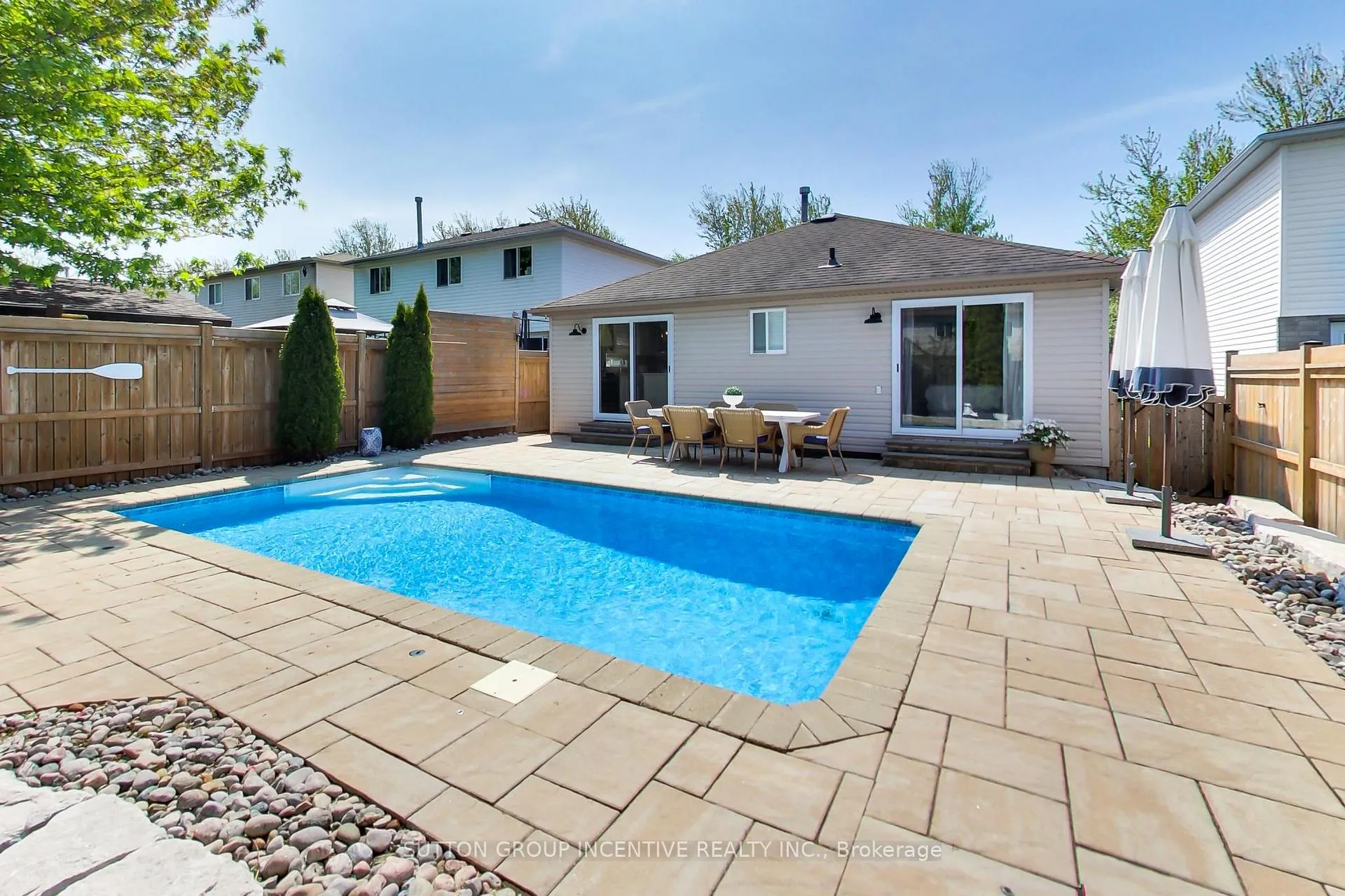 Photo 29 of 161 Columbia Road, Barrie, Holly — HOMEH