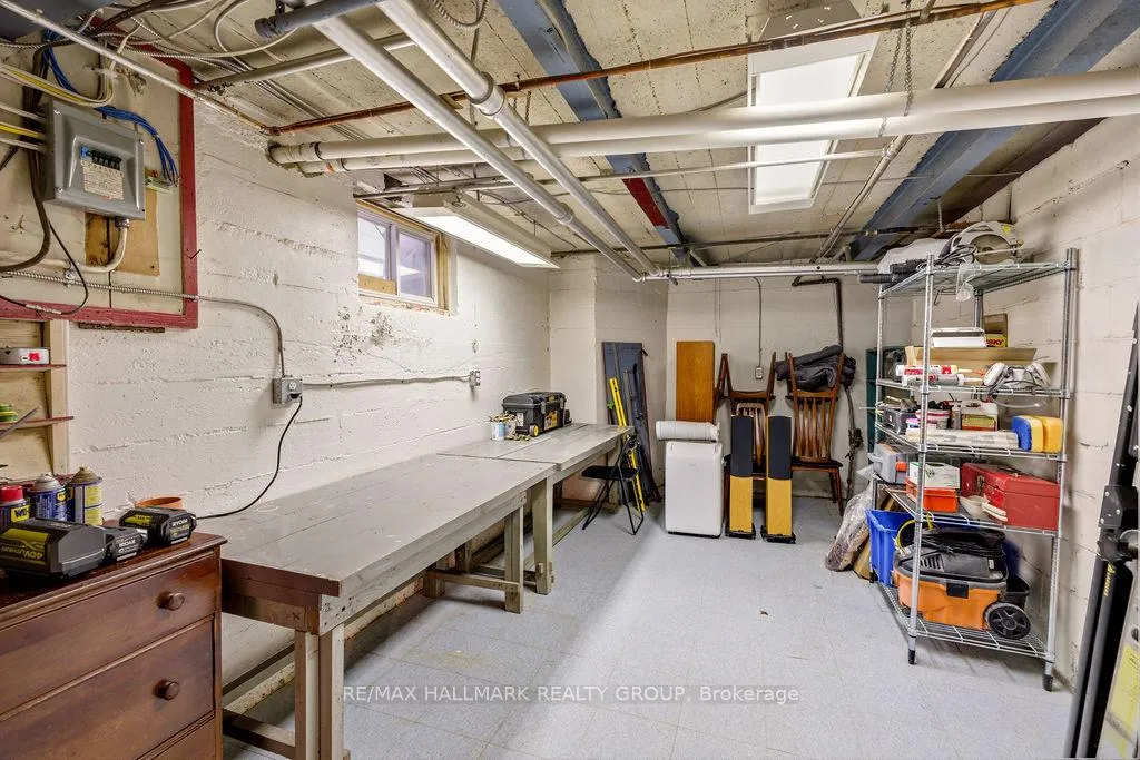 Photo 39 of 379 Hamilton Avenue S, Ottawa, Civic Hospital — HOMEH