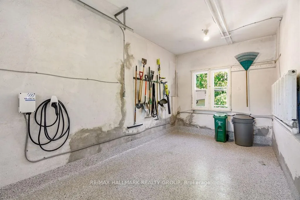 Photo 41 of 379 Hamilton Avenue S, Ottawa, Civic Hospital — HOMEH