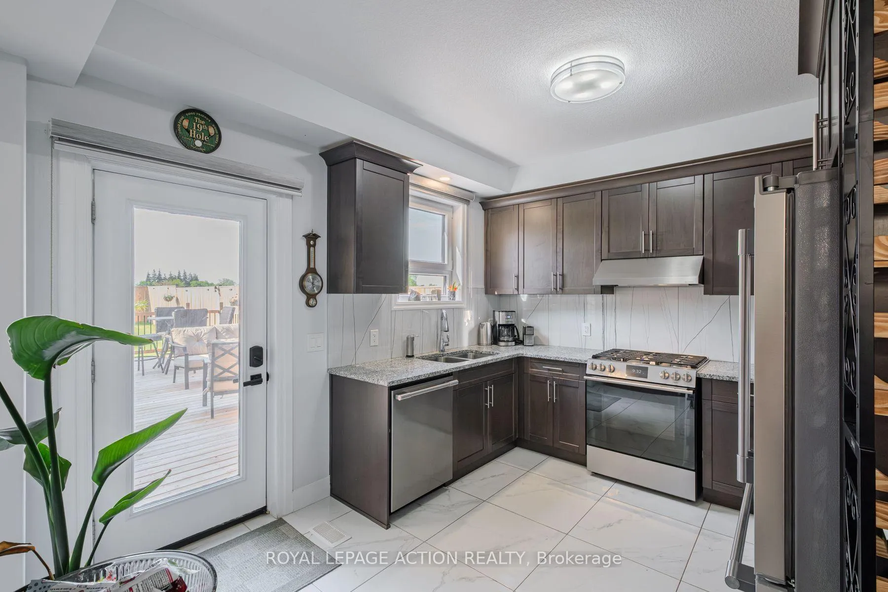 Photo 12 of 87 Grandville Circle, Brant, Paris — HOMEH