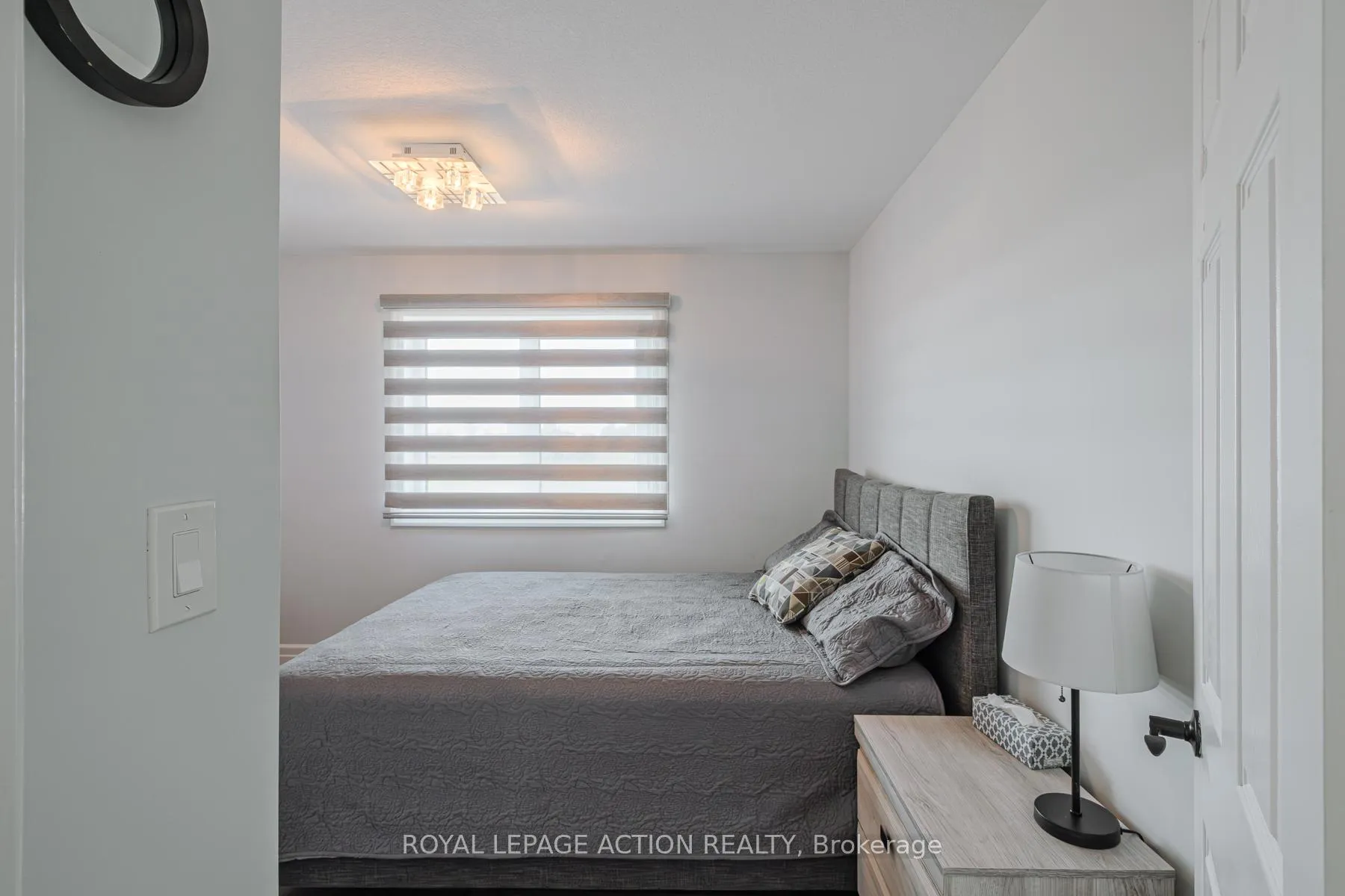 Photo 25 of 87 Grandville Circle, Brant, Paris — HOMEH