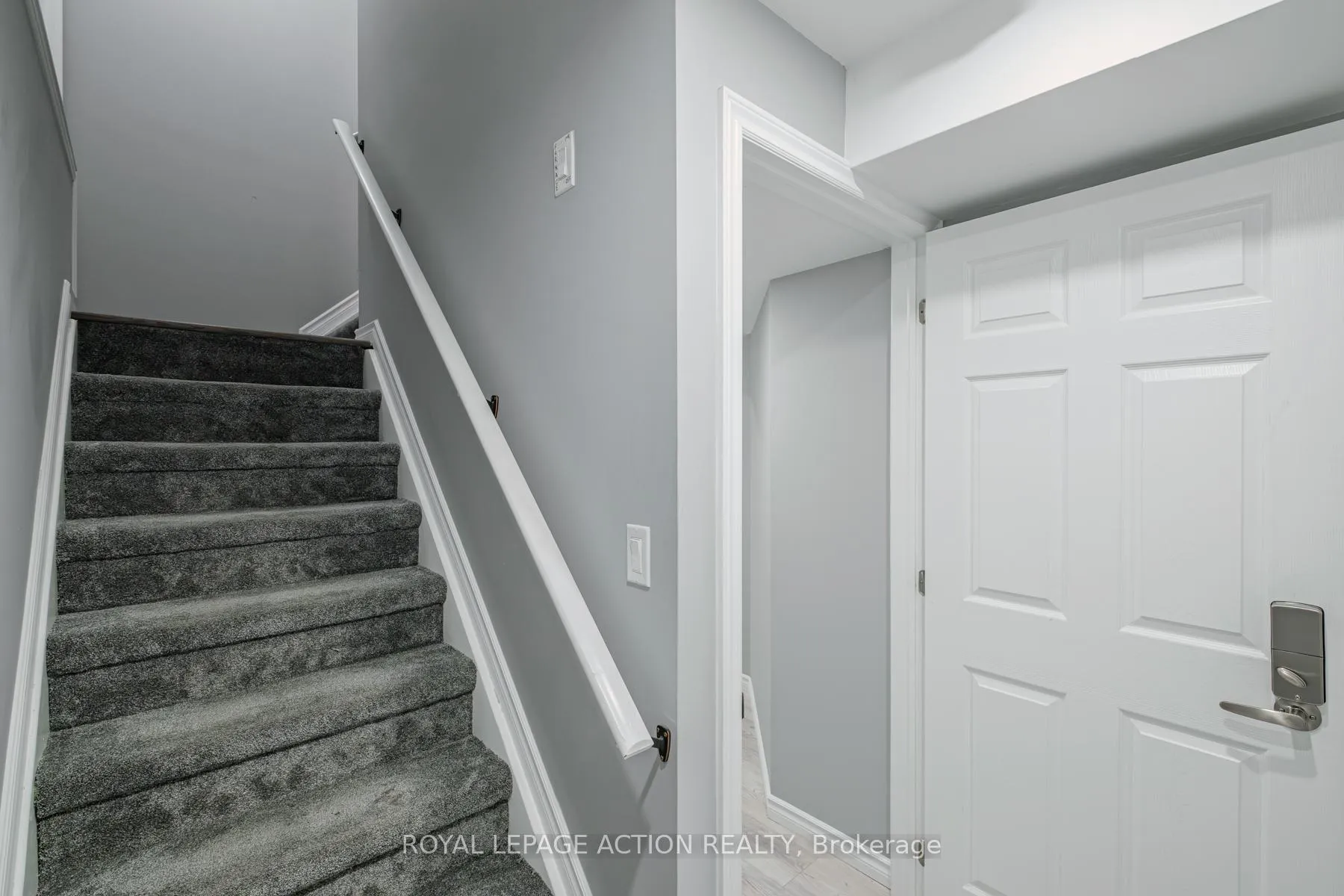 Photo 26 of 87 Grandville Circle, Brant, Paris — HOMEH