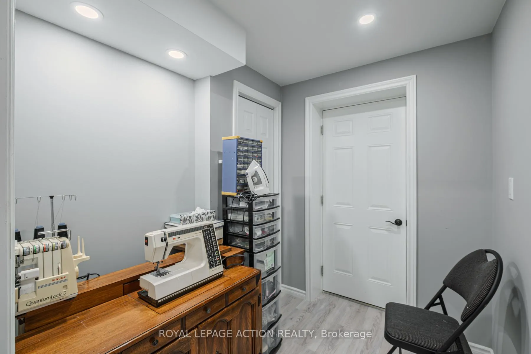 Photo 27 of 87 Grandville Circle, Brant, Paris — HOMEH