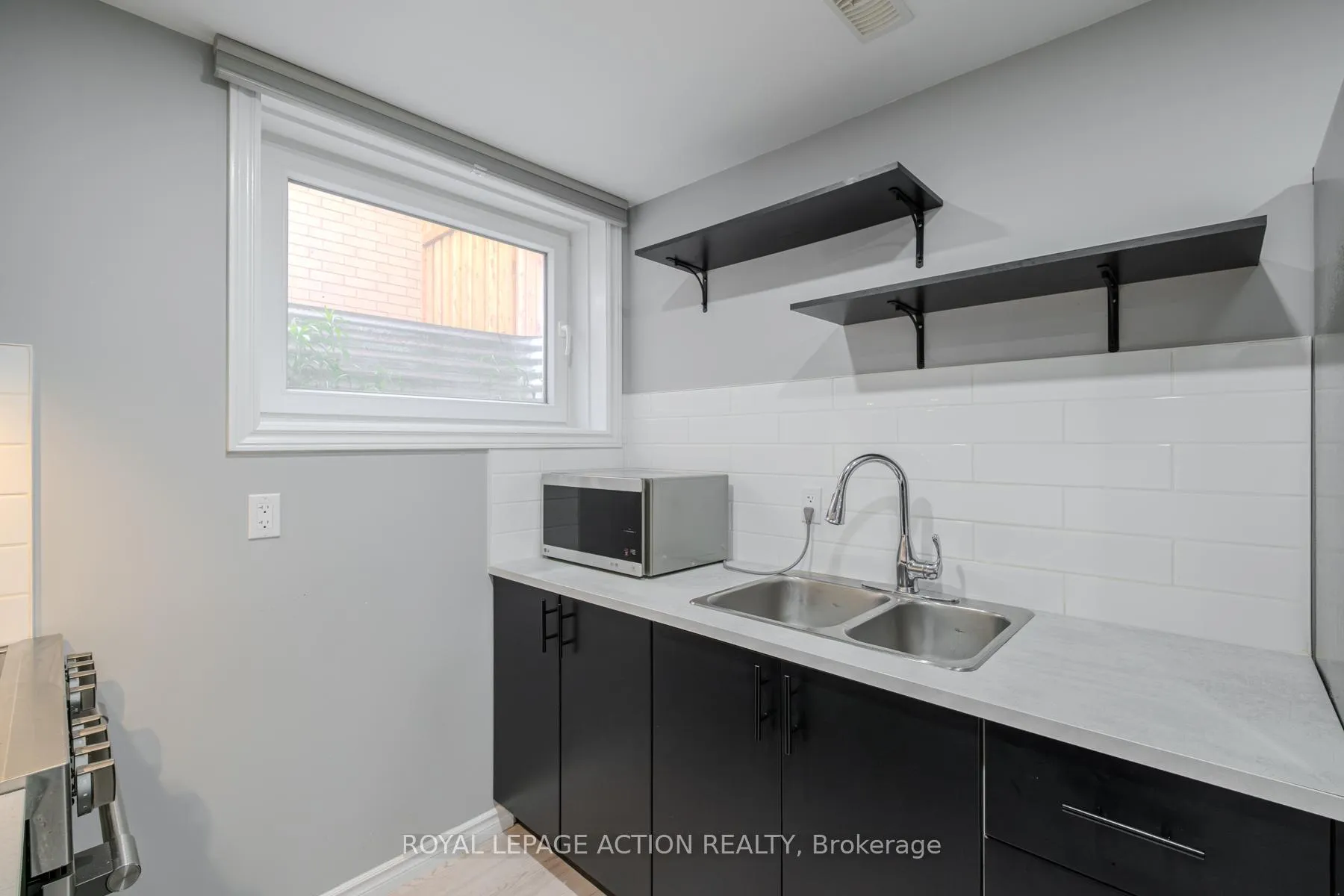 Photo 33 of 87 Grandville Circle, Brant, Paris — HOMEH