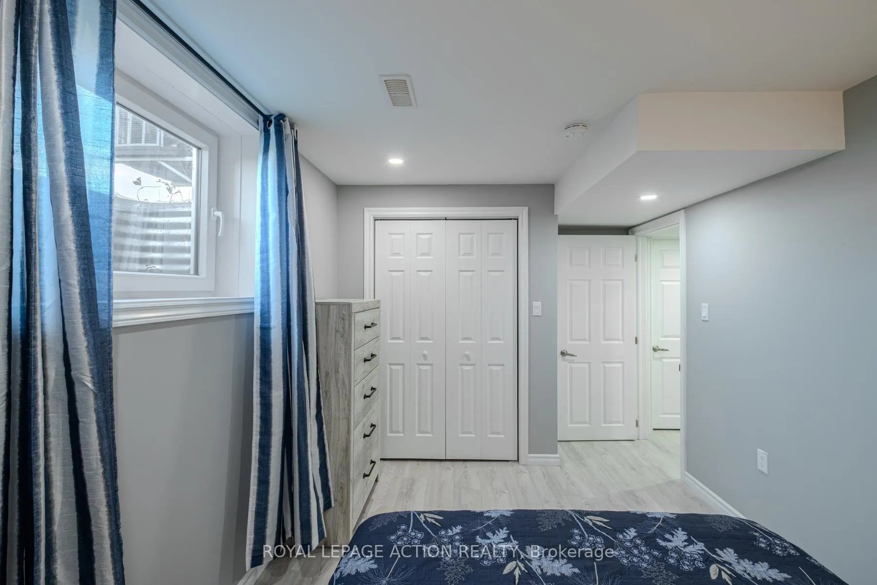 Photo 37 of 87 Grandville Circle, Brant, Paris — HOMEH