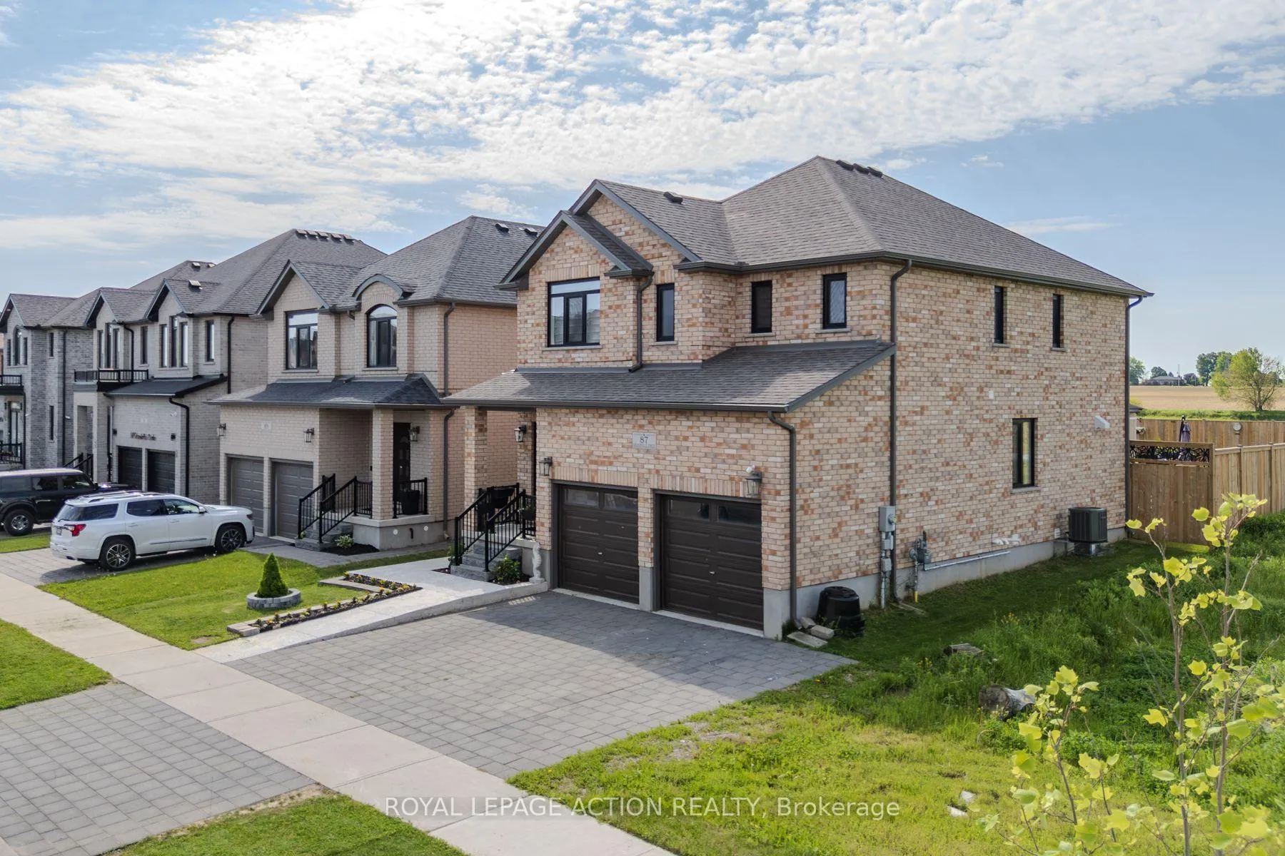 Photo 43 of 87 Grandville Circle, Brant, Paris — HOMEH