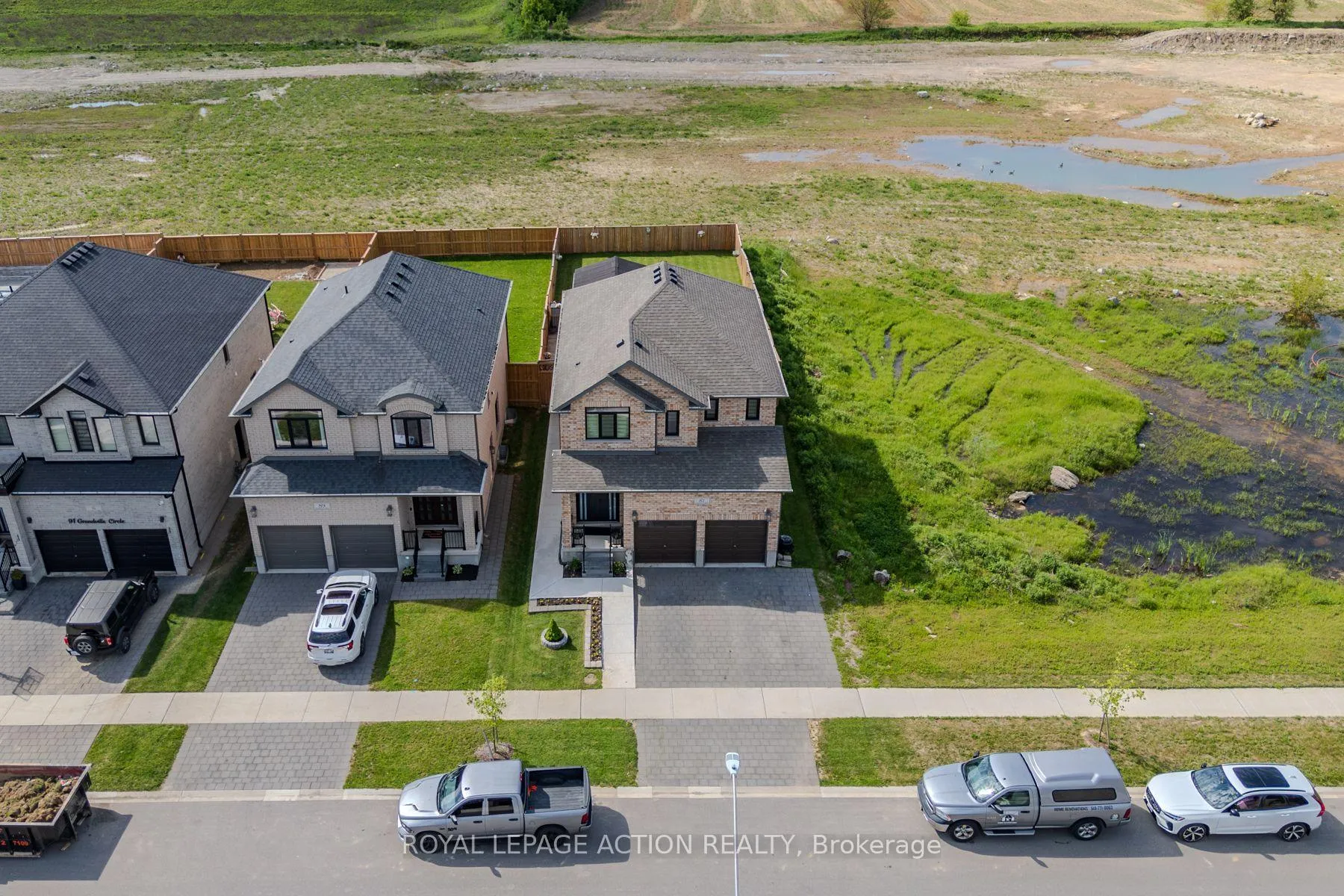 Photo 47 of 87 Grandville Circle, Brant, Paris — HOMEH
