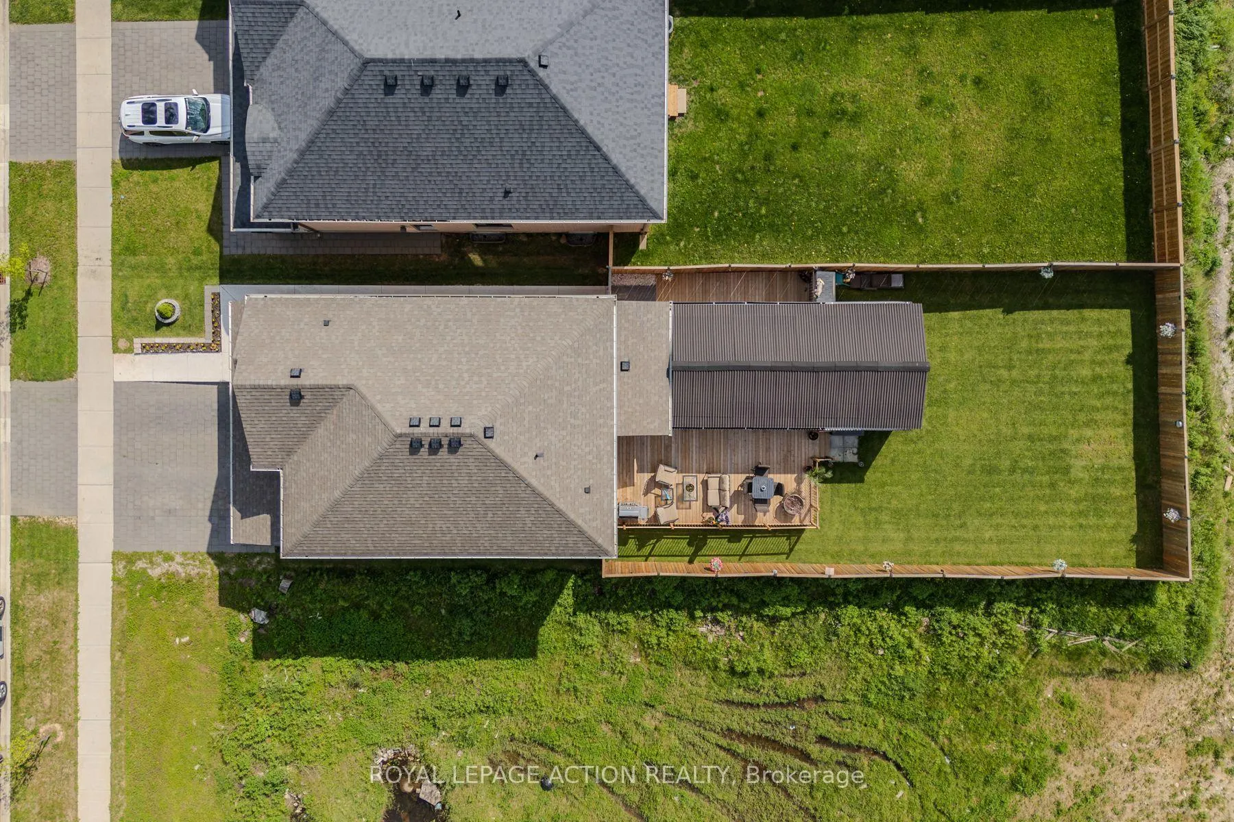 Photo 48 of 87 Grandville Circle, Brant, Paris — HOMEH