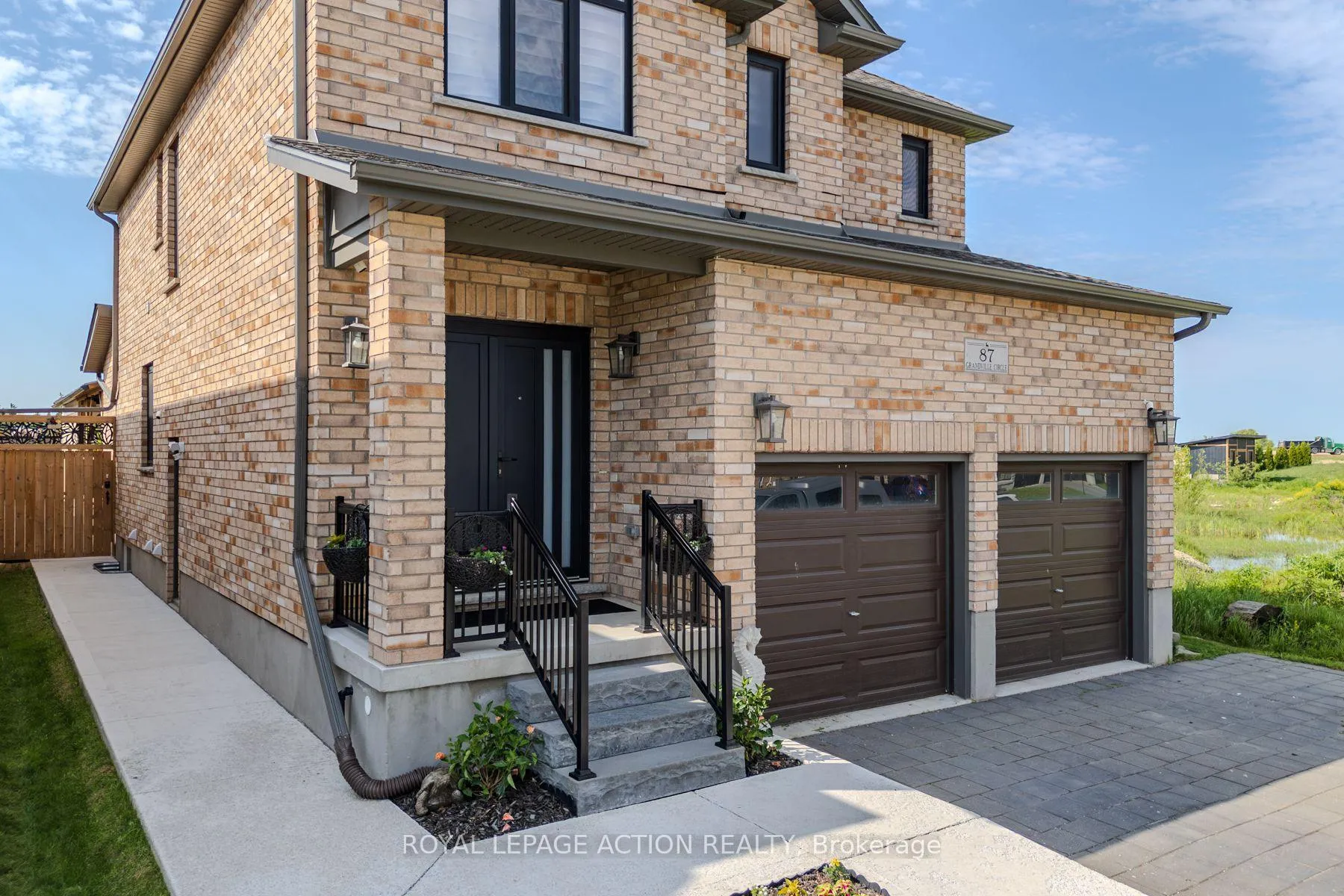 Photo 49 of 87 Grandville Circle, Brant, Paris — HOMEH