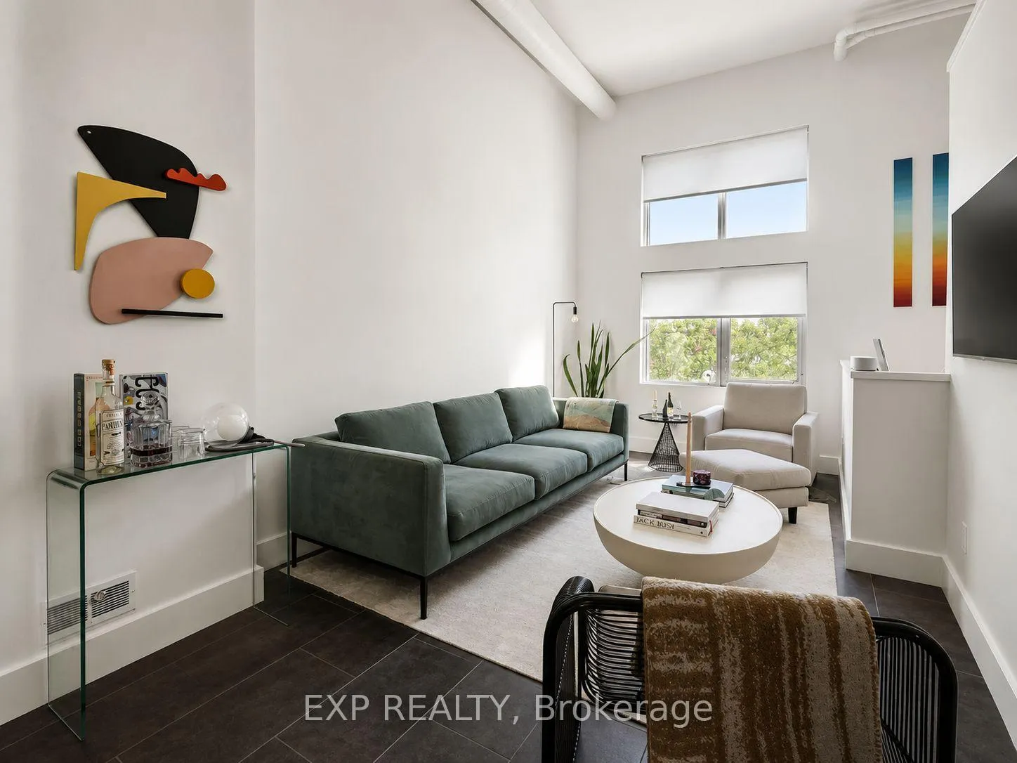Photo 4 of Unit 209, 108 Third Avenue, Ottawa, Glebe — HOMEH