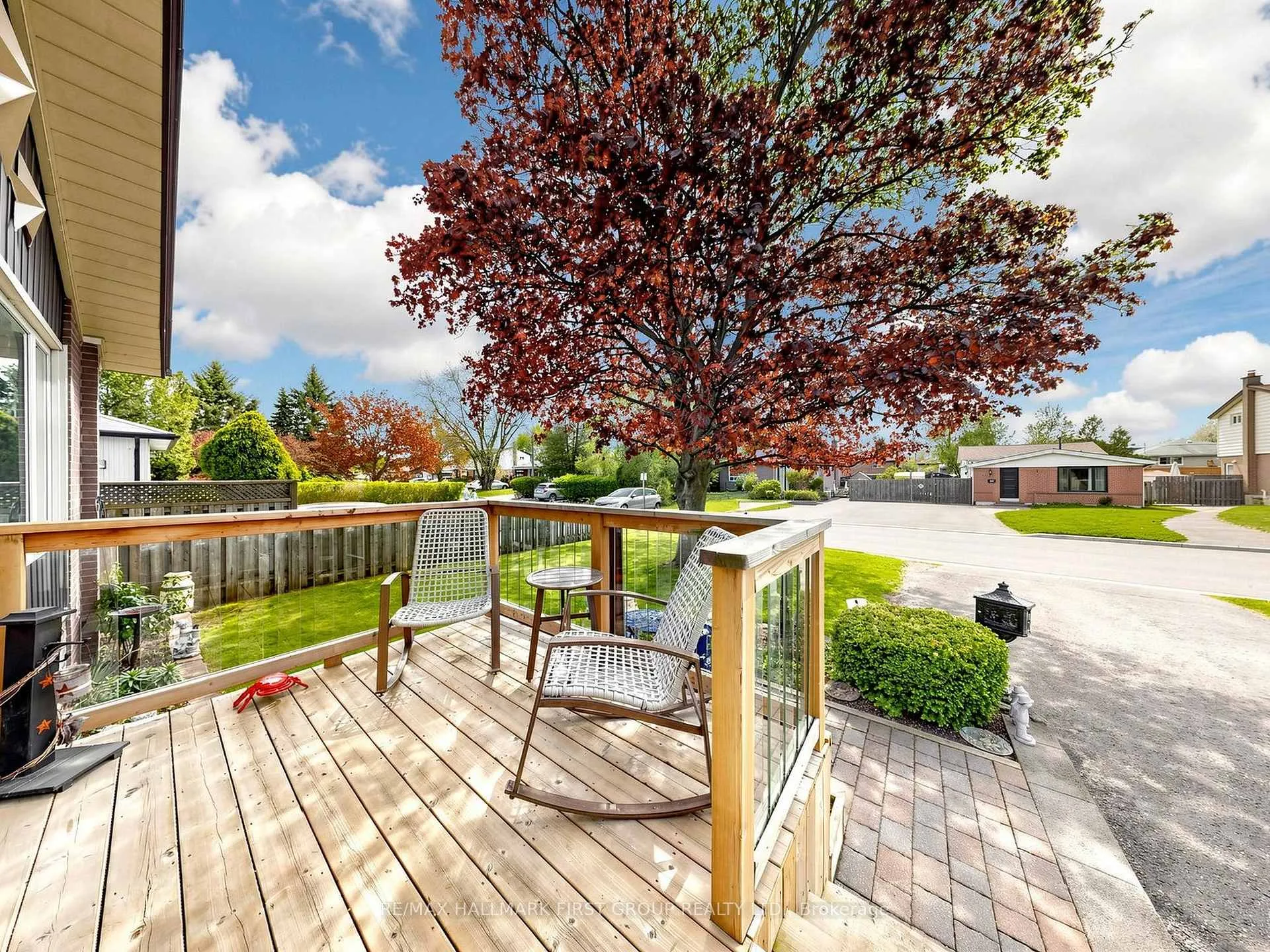 Photo 3 of 715 Lublin Avenue, Pickering, Bay Ridges — HOMEH