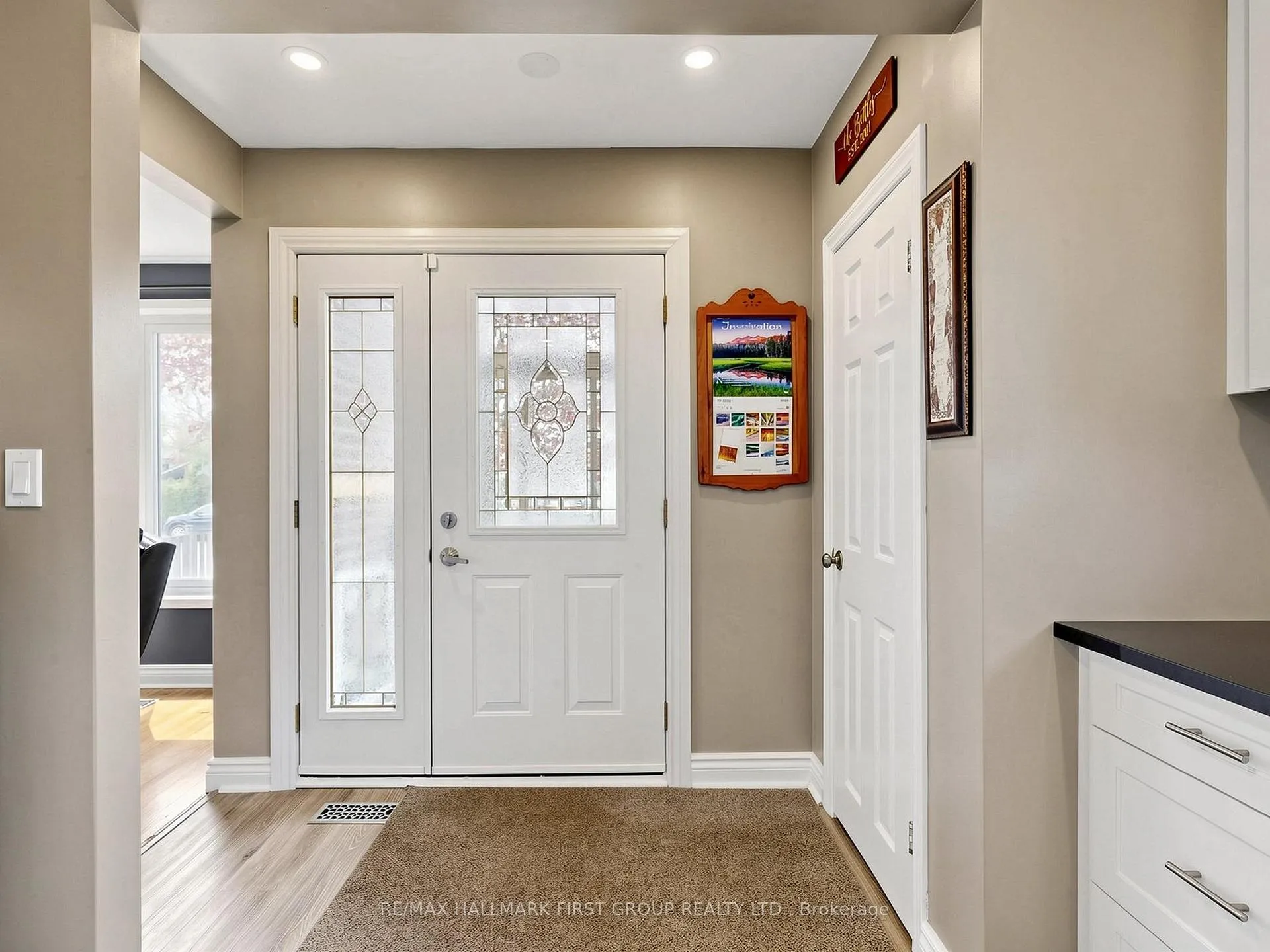 Photo 6 of 715 Lublin Avenue, Pickering, Bay Ridges — HOMEH