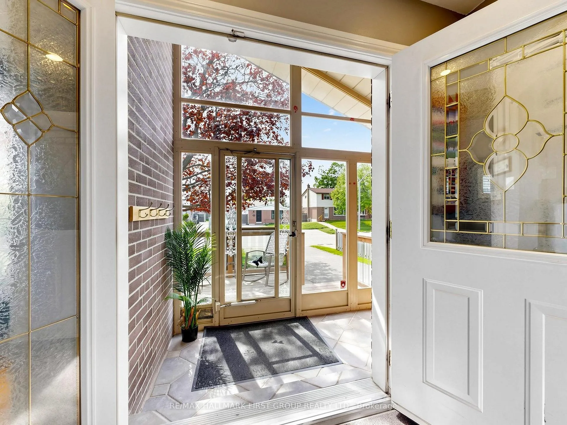 Photo 7 of 715 Lublin Avenue, Pickering, Bay Ridges — HOMEH