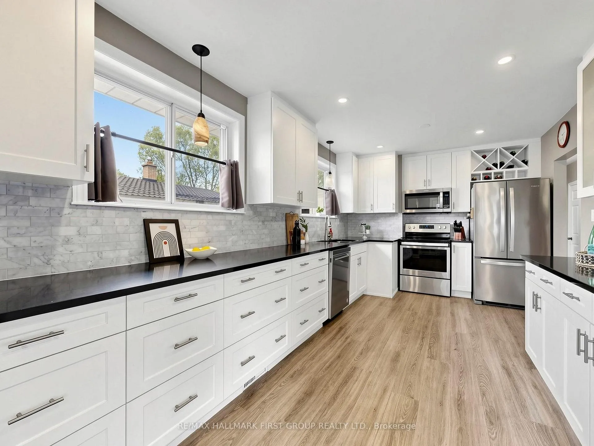 Photo 9 of 715 Lublin Avenue, Pickering, Bay Ridges — HOMEH