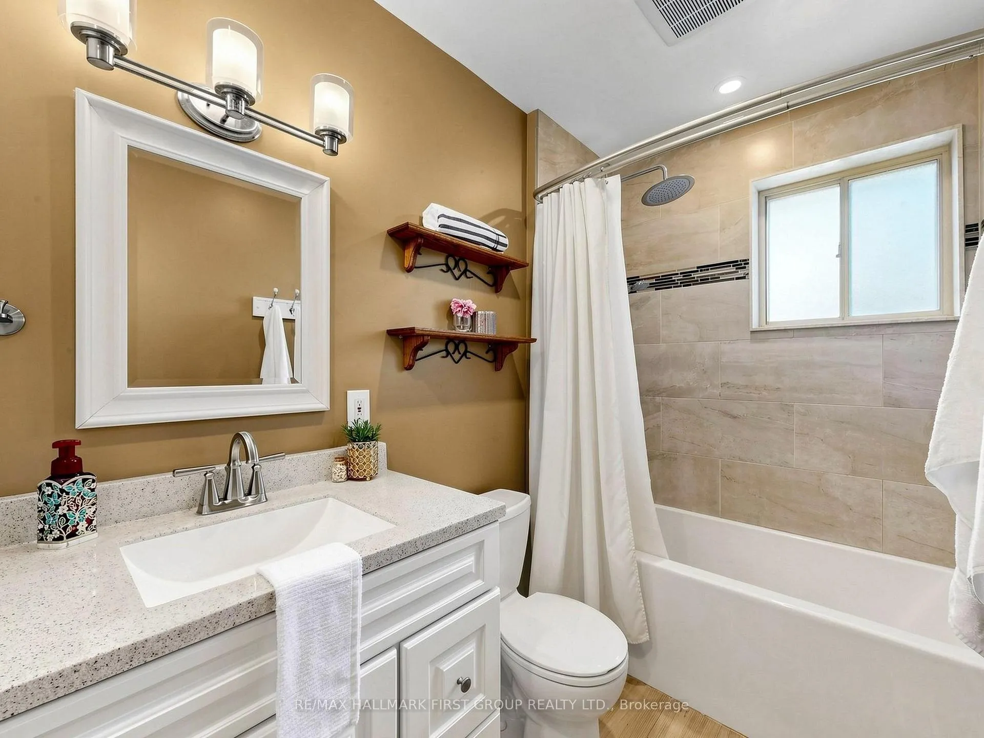 Photo 30 of 715 Lublin Avenue, Pickering, Bay Ridges — HOMEH