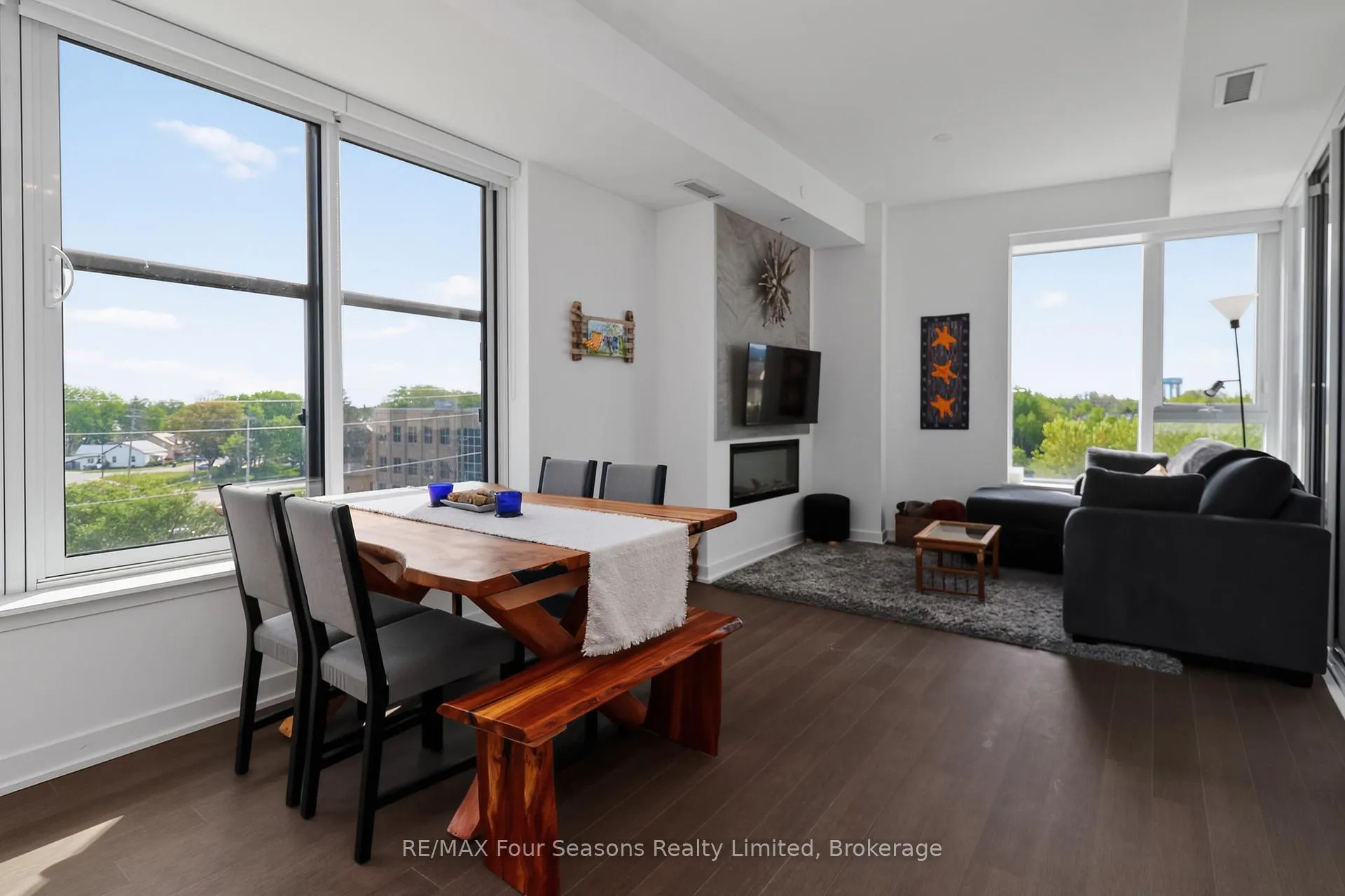 Photo 10 of Unit 406, 31 Huron Street, Collingwood — HOMEH