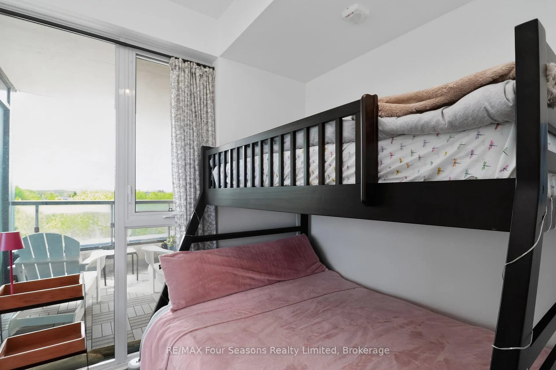 Photo 21 of Unit 406, 31 Huron Street, Collingwood — HOMEH