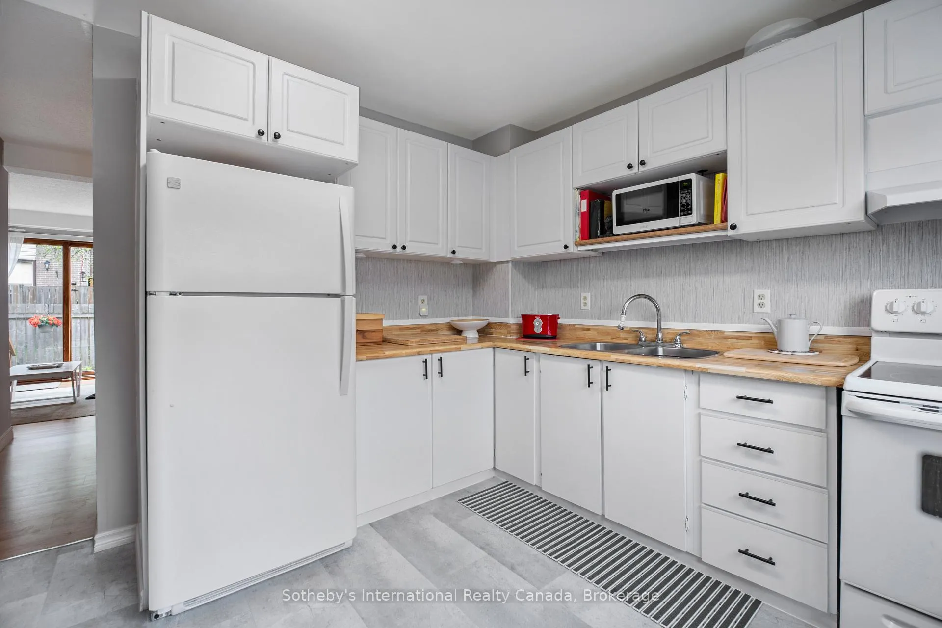 Photo 9 of Unit B3, 450 Lakeshore Drive, North Bay, Ferris — HOMEH