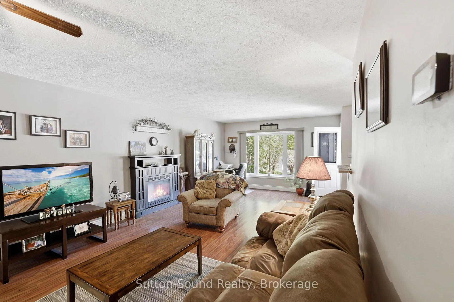 Photo 5 of 1565 7th Avenue E, Owen Sound — HOMEH