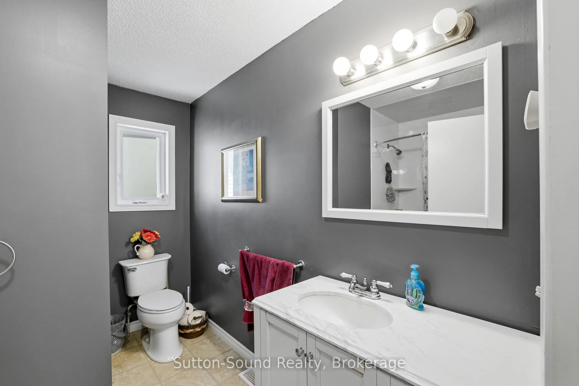 Photo 13 of 1565 7th Avenue E, Owen Sound — HOMEH