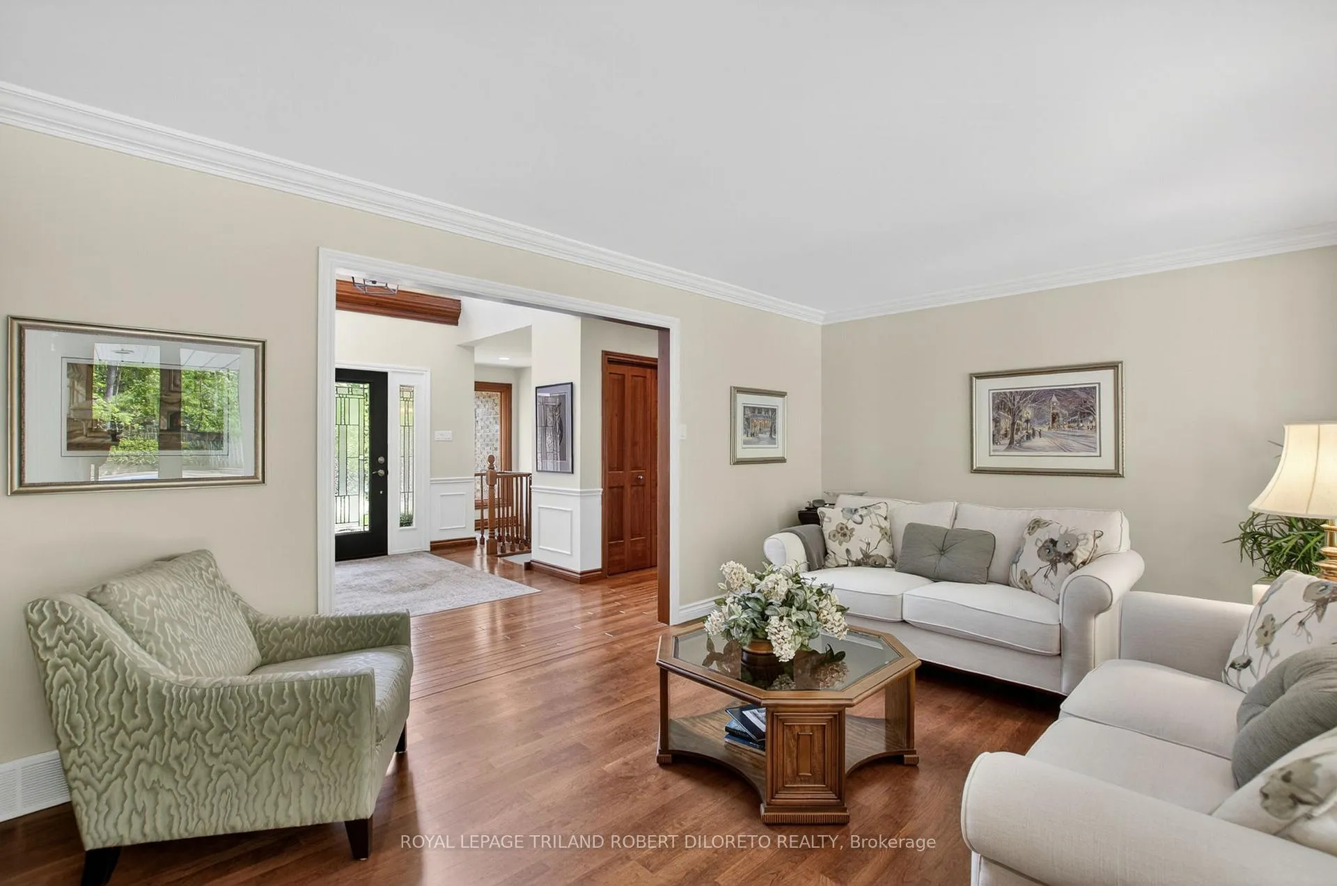Photo 8 of 83 Conifer Place, London, South B — HOMEH