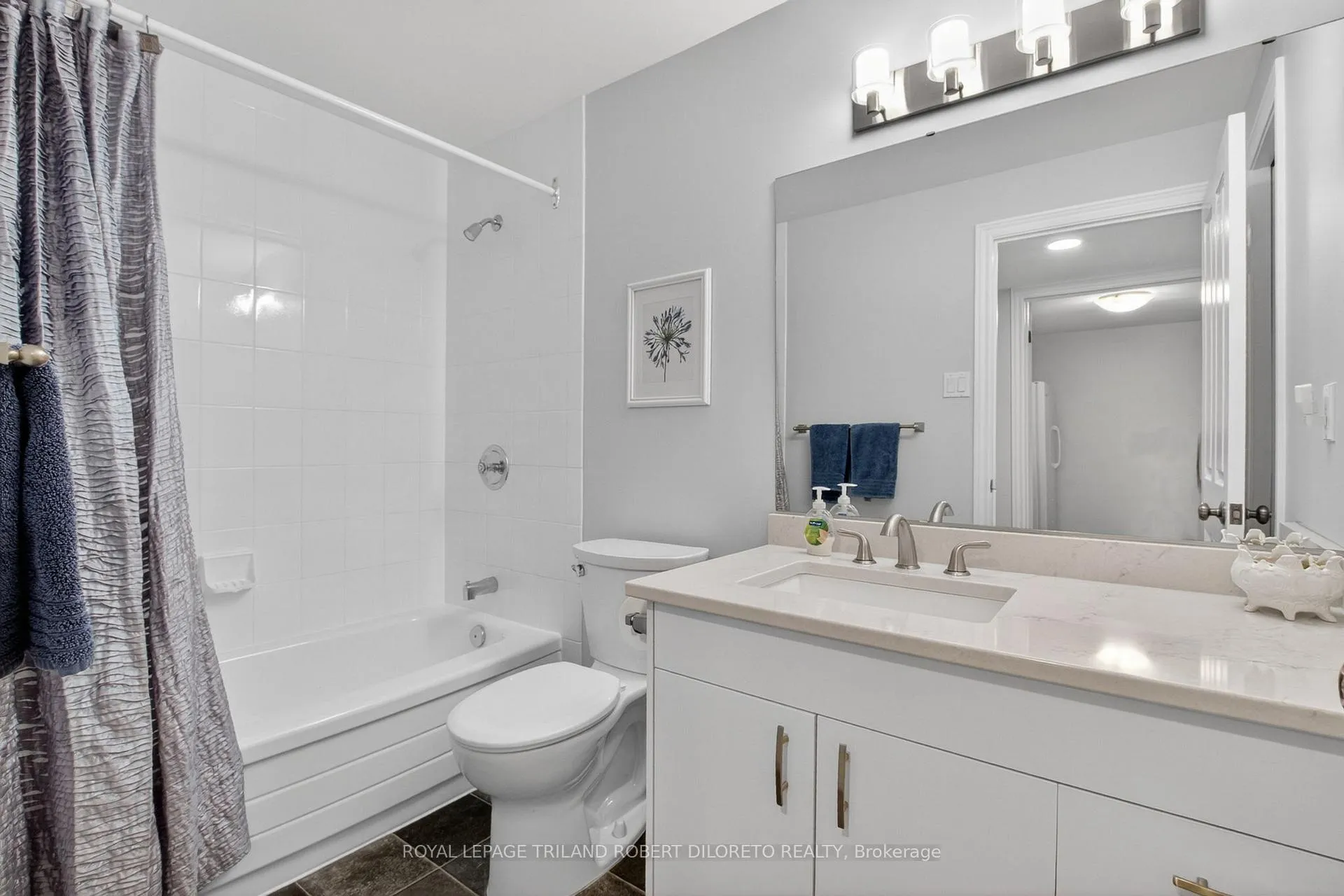 Photo 33 of 83 Conifer Place, London, South B — HOMEH