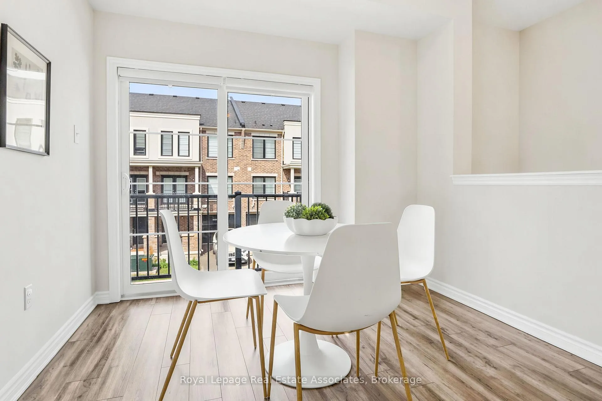 Photo 6 of Unit 24, 383 Dundas Street E, Hamilton, Waterdown — HOMEH