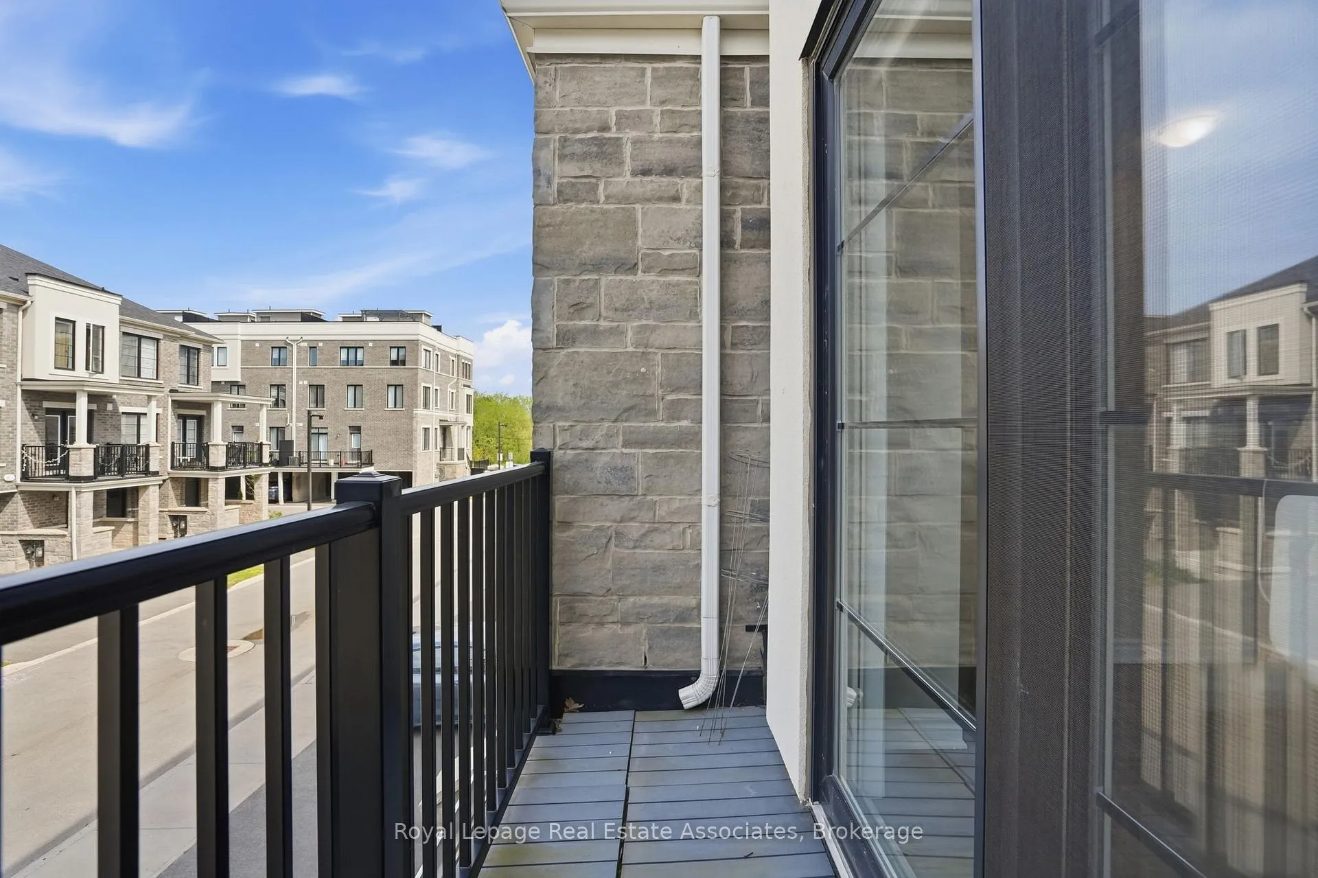 Photo 7 of Unit 24, 383 Dundas Street E, Hamilton, Waterdown — HOMEH