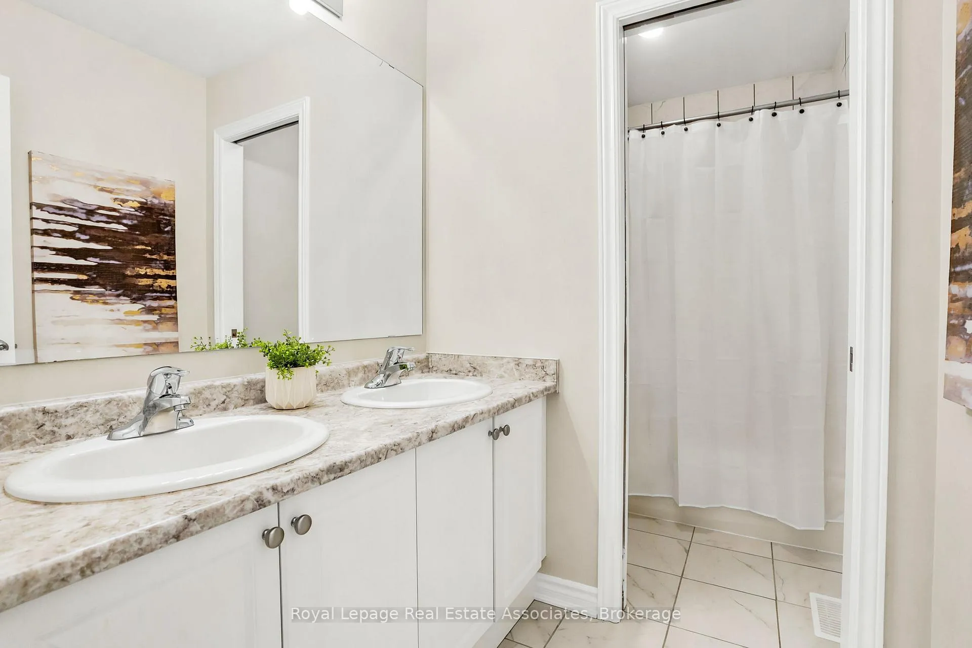 Photo 19 of Unit 24, 383 Dundas Street E, Hamilton, Waterdown — HOMEH