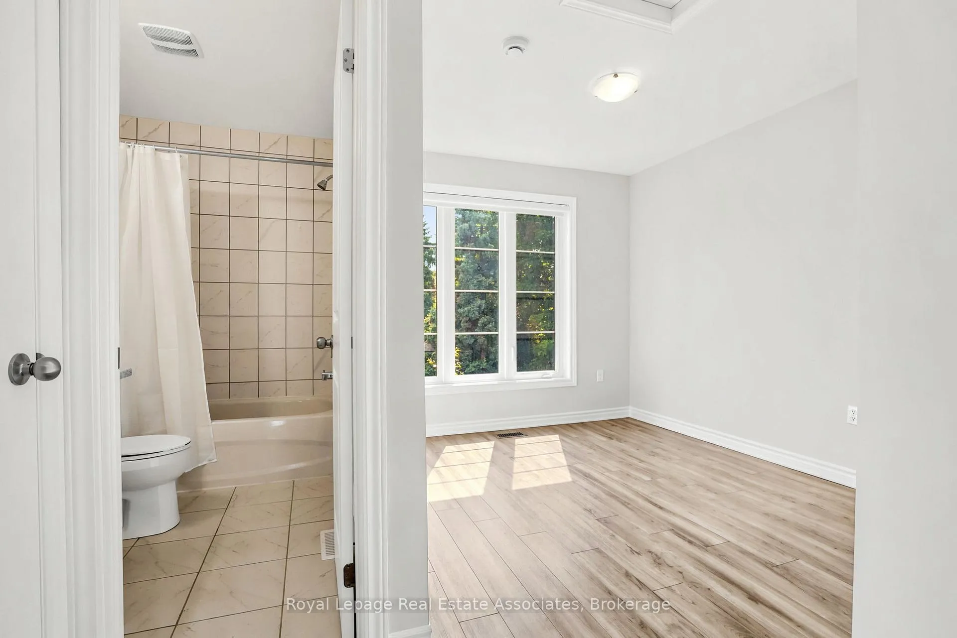 Photo 22 of Unit 24, 383 Dundas Street E, Hamilton, Waterdown — HOMEH