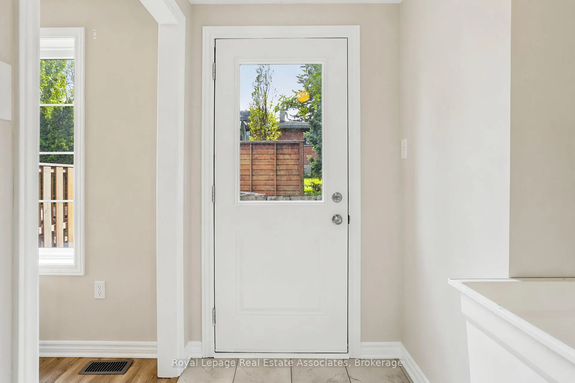 Photo 30 of Unit 24, 383 Dundas Street E, Hamilton, Waterdown — HOMEH
