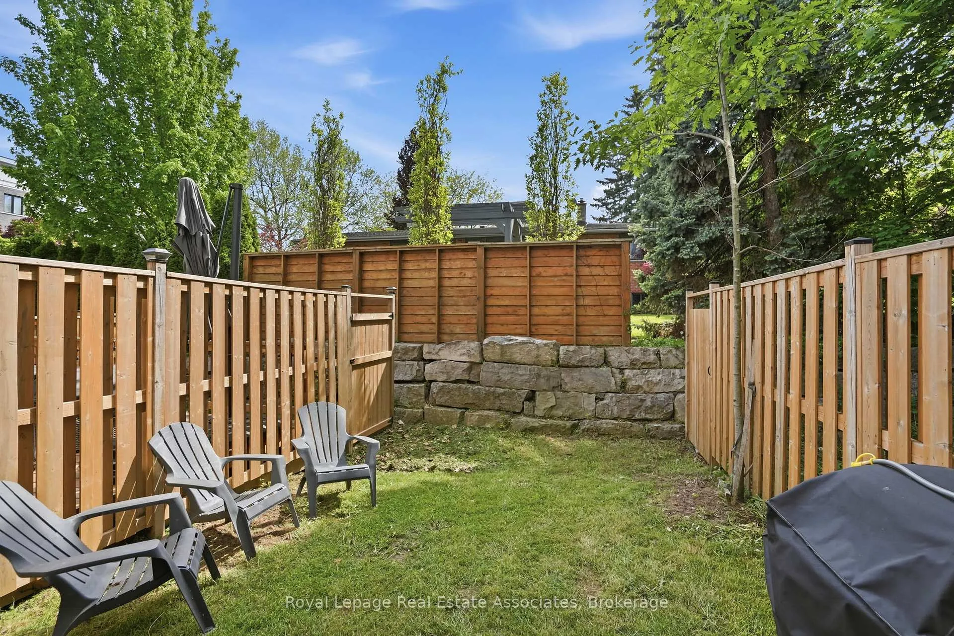 Photo 34 of Unit 24, 383 Dundas Street E, Hamilton, Waterdown — HOMEH