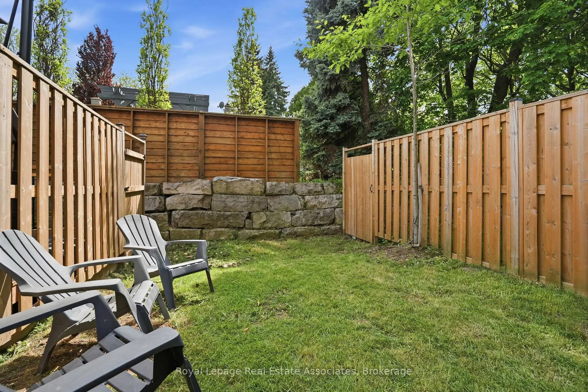 Photo 35 of Unit 24, 383 Dundas Street E, Hamilton, Waterdown — HOMEH
