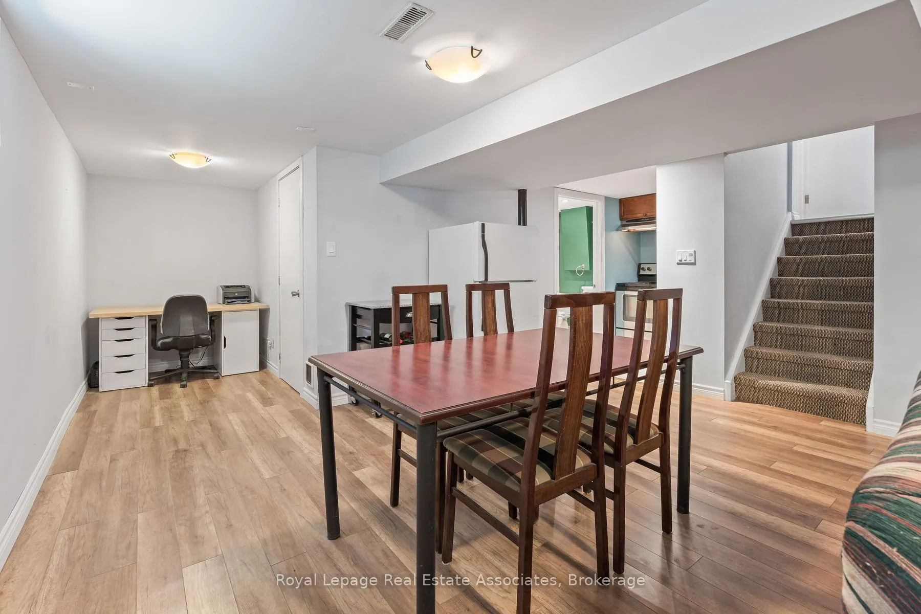 Photo 28 of 17 Metcalfe Court, Halton Hills, Georgetown — HOMEH