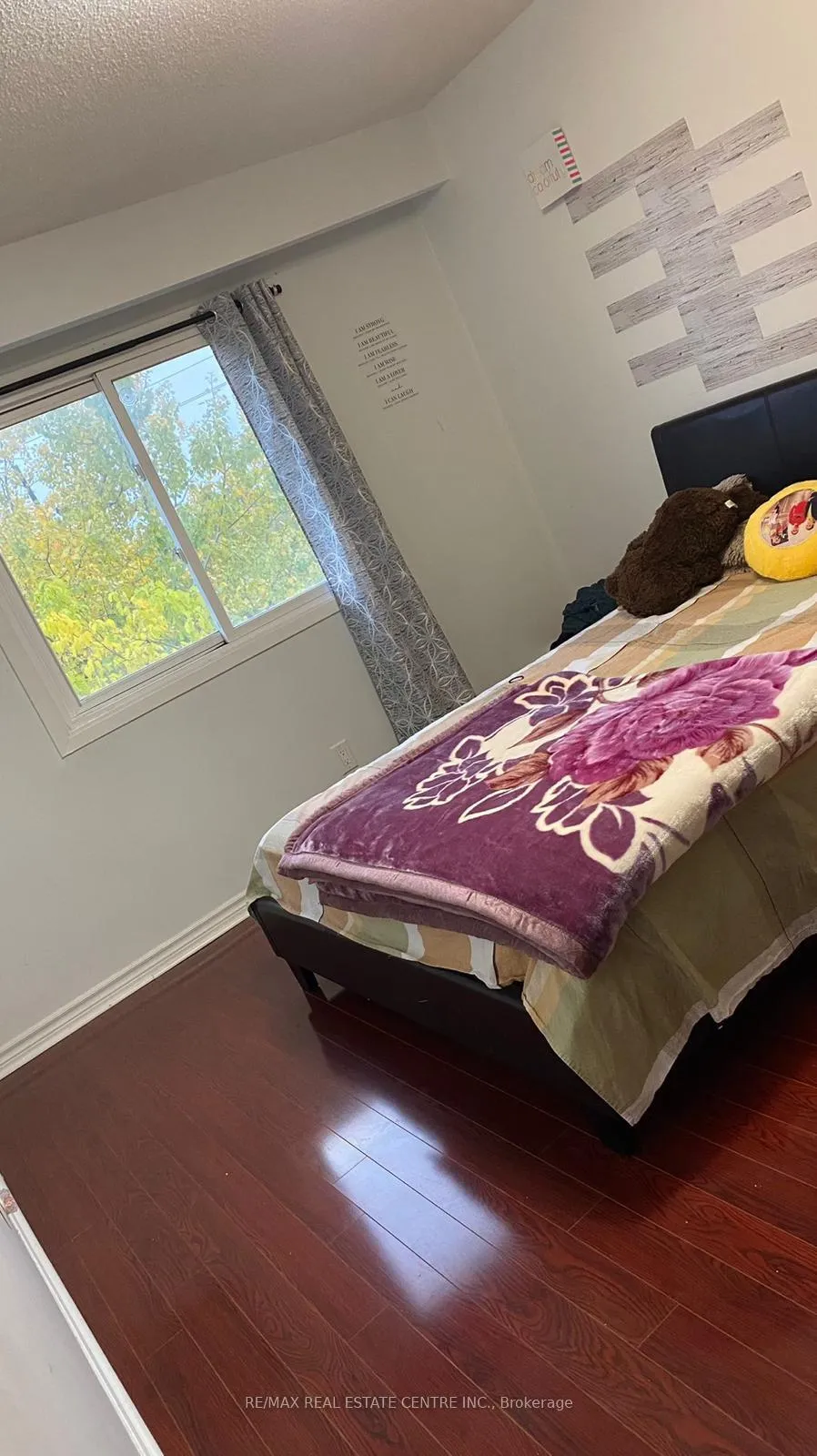 Photo 21 of 26 Foxacre Row, Brampton, Madoc — HOMEH