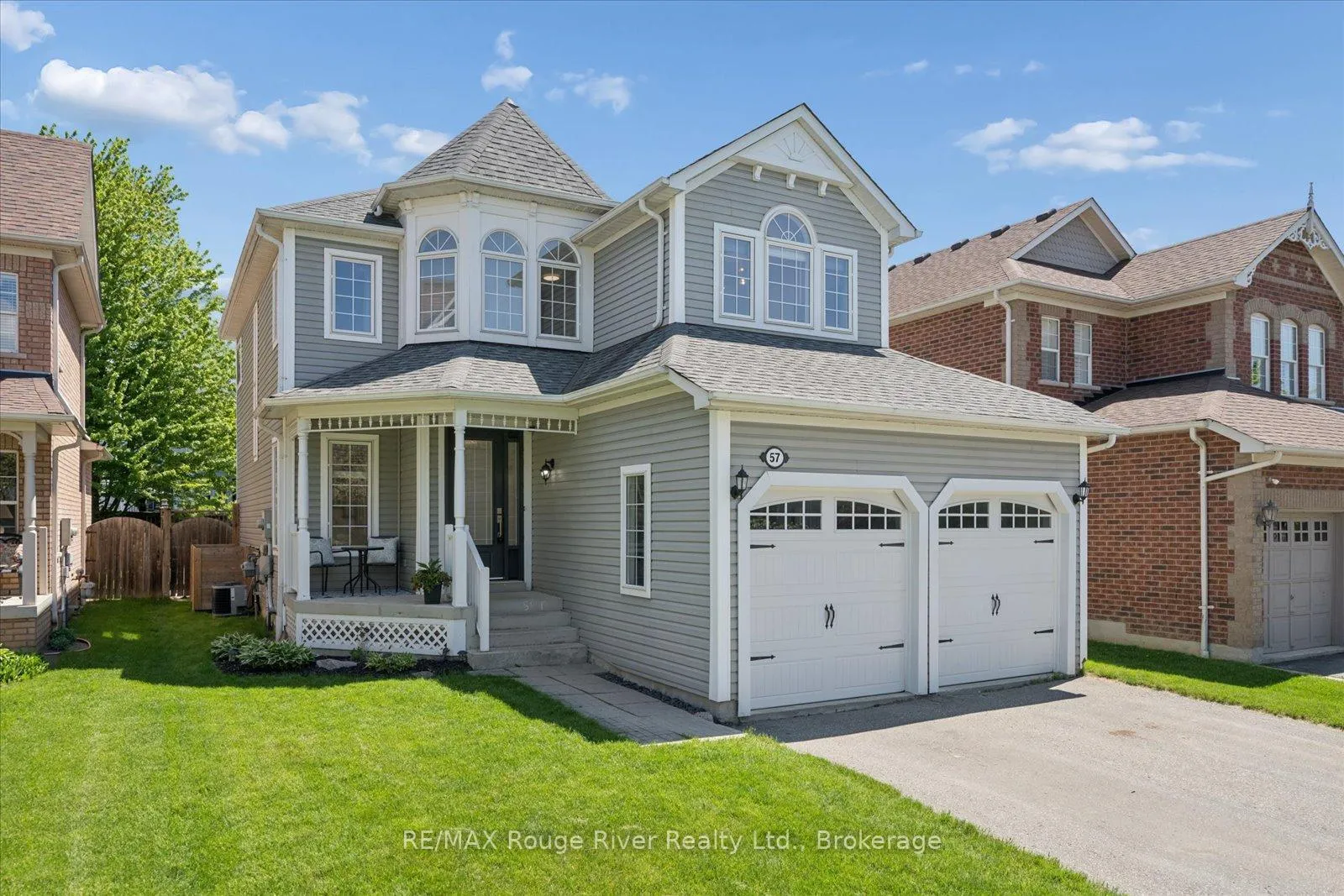 Photo 4 of 57 Bayberry Court, Whitby, Brooklin — HOMEH