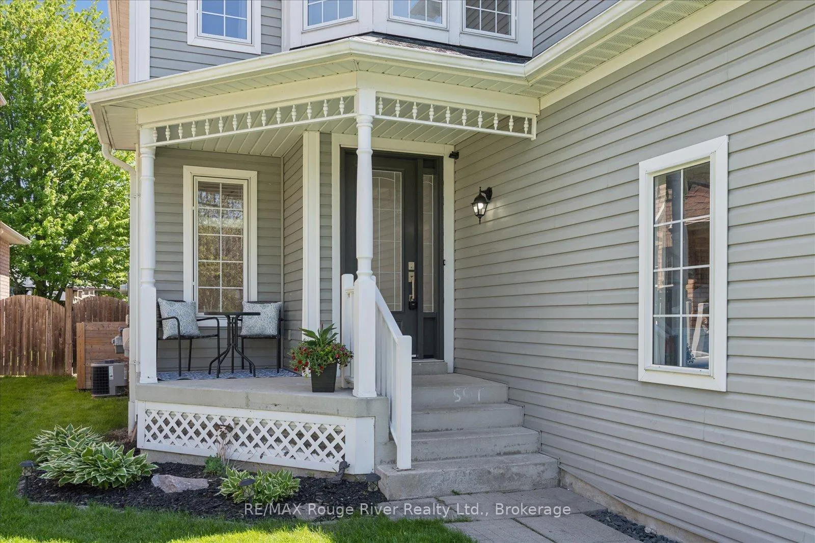 Photo 5 of 57 Bayberry Court, Whitby, Brooklin — HOMEH