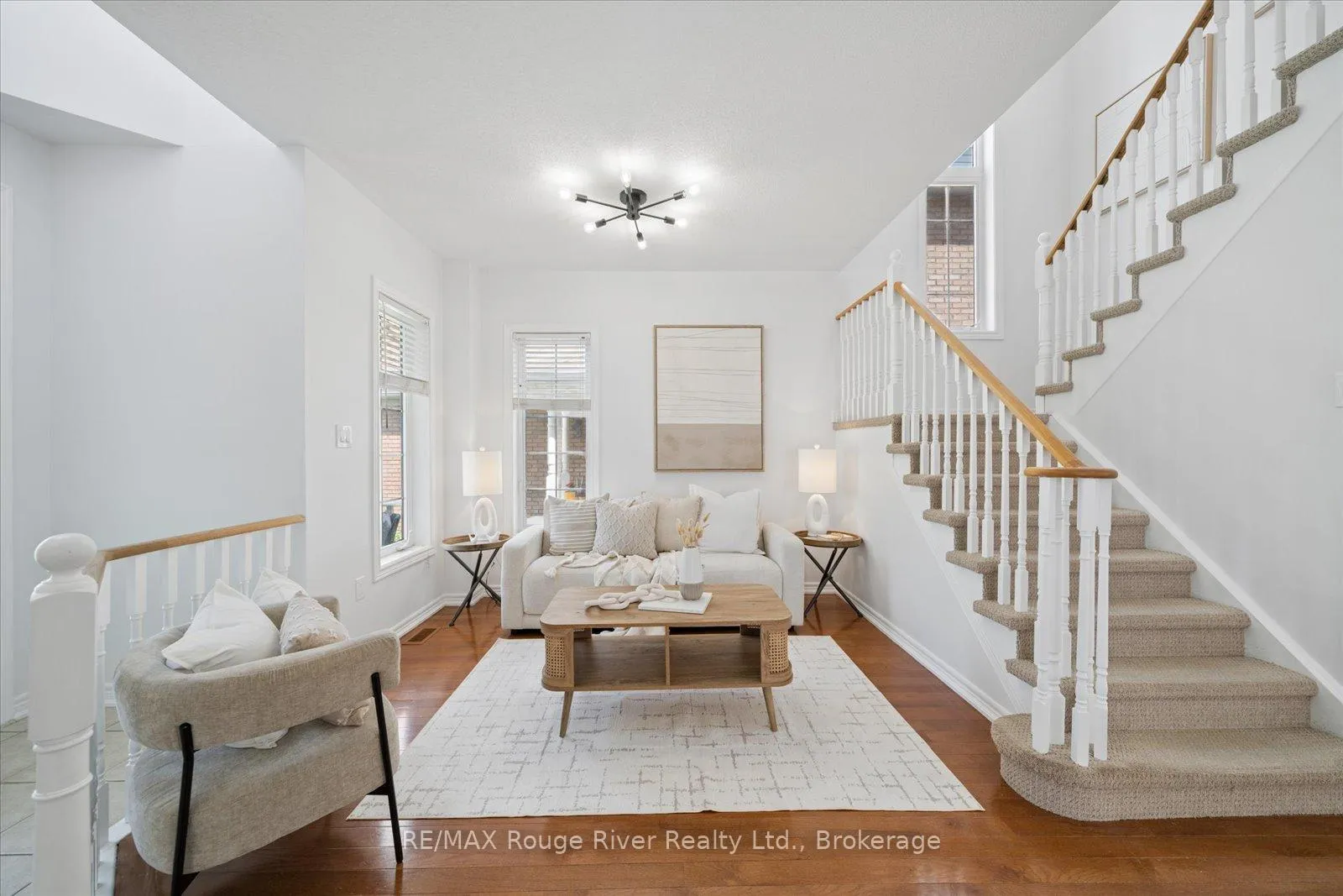 Photo 9 of 57 Bayberry Court, Whitby, Brooklin — HOMEH