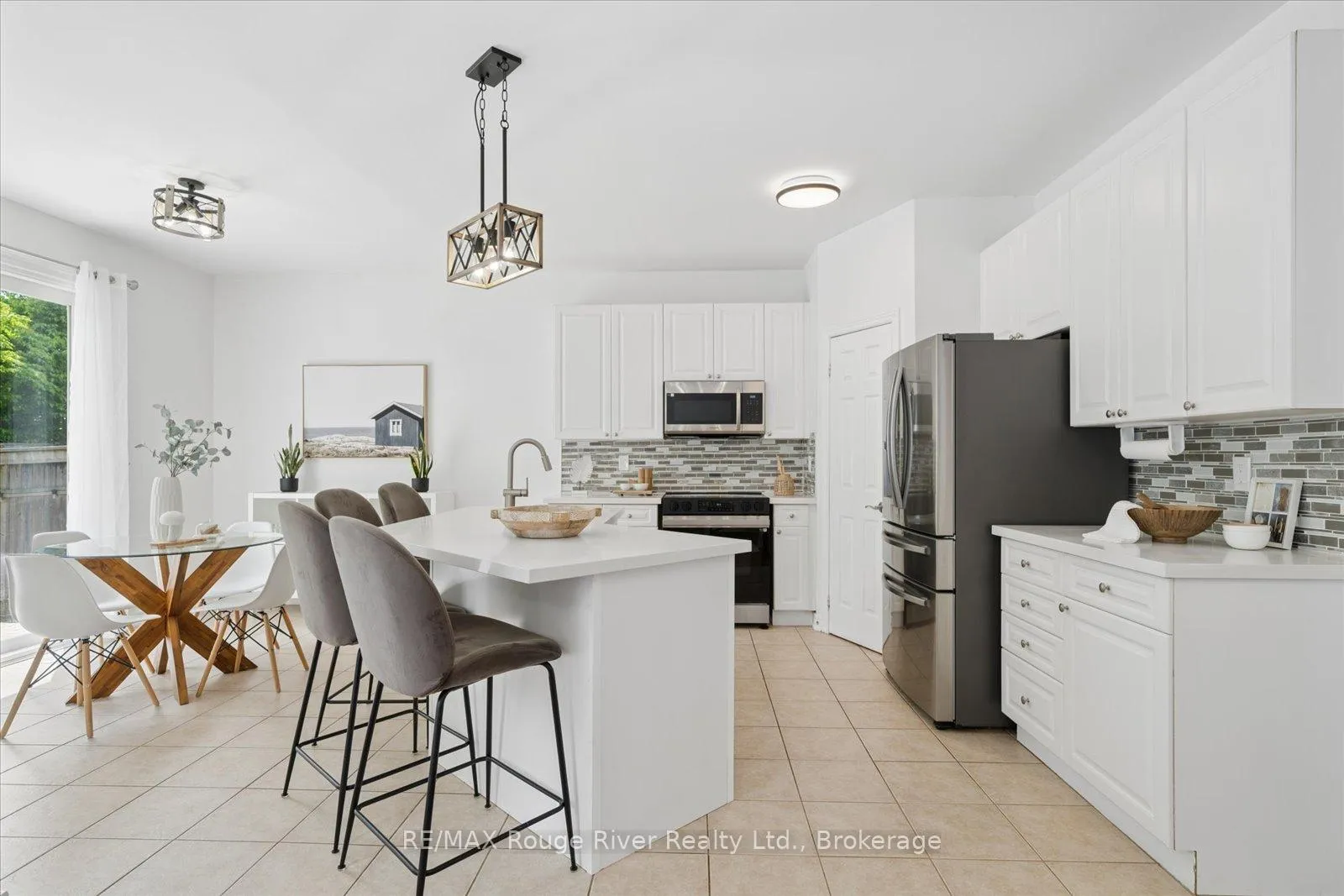 Photo 17 of 57 Bayberry Court, Whitby, Brooklin — HOMEH