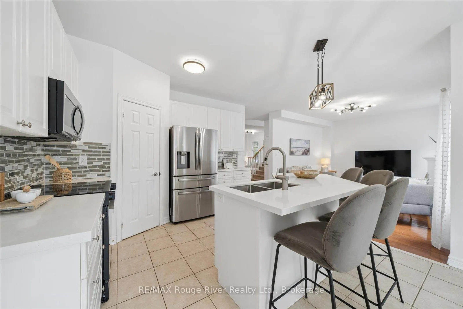 Photo 20 of 57 Bayberry Court, Whitby, Brooklin — HOMEH