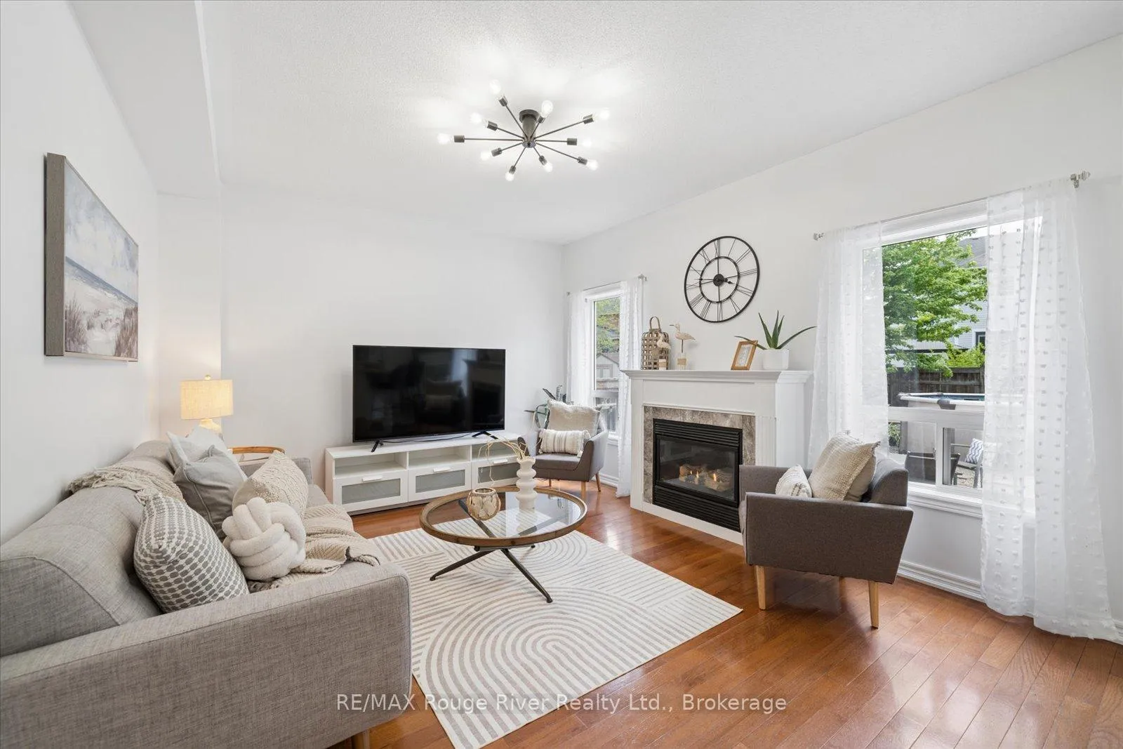 Photo 25 of 57 Bayberry Court, Whitby, Brooklin — HOMEH