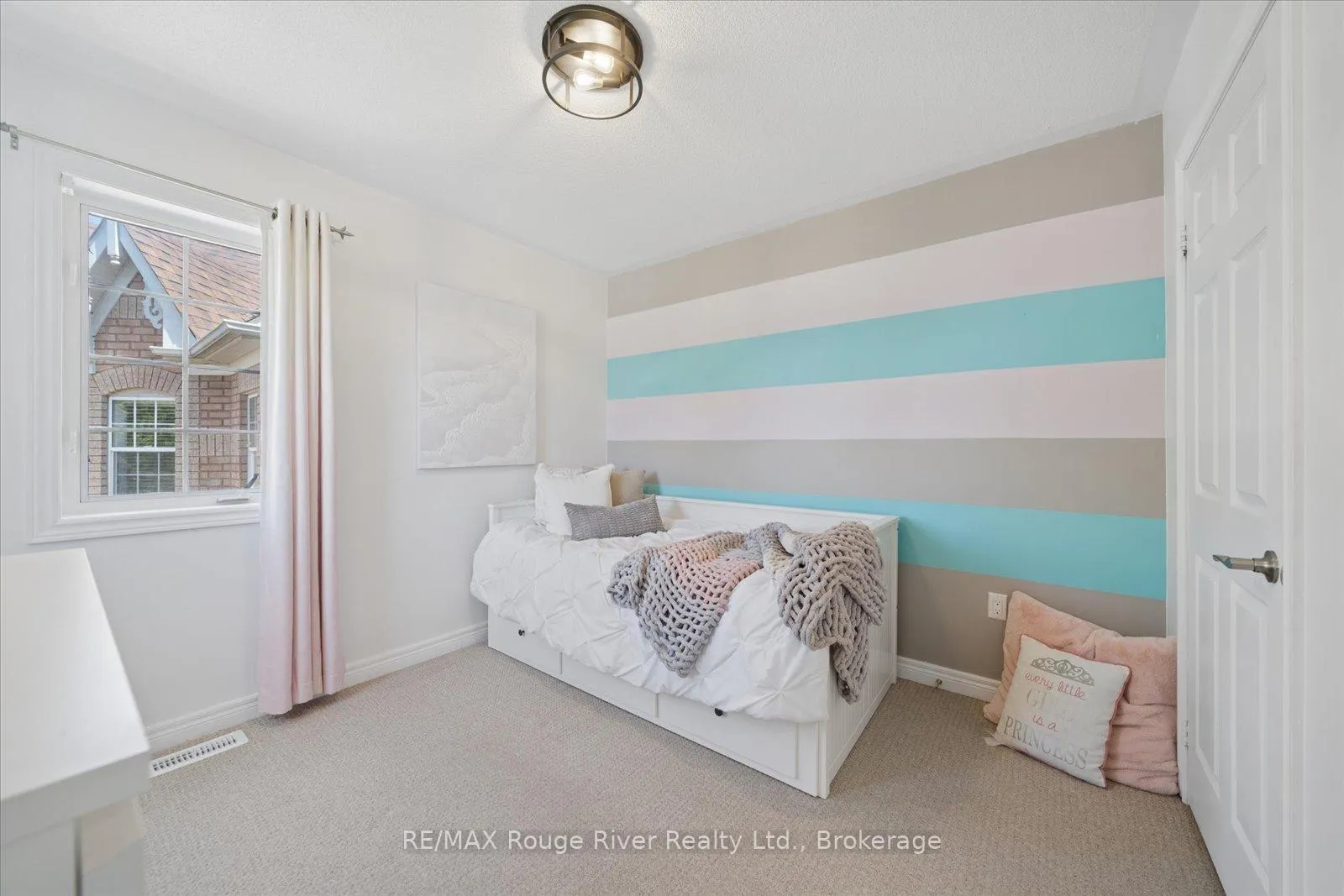 Photo 39 of 57 Bayberry Court, Whitby, Brooklin — HOMEH