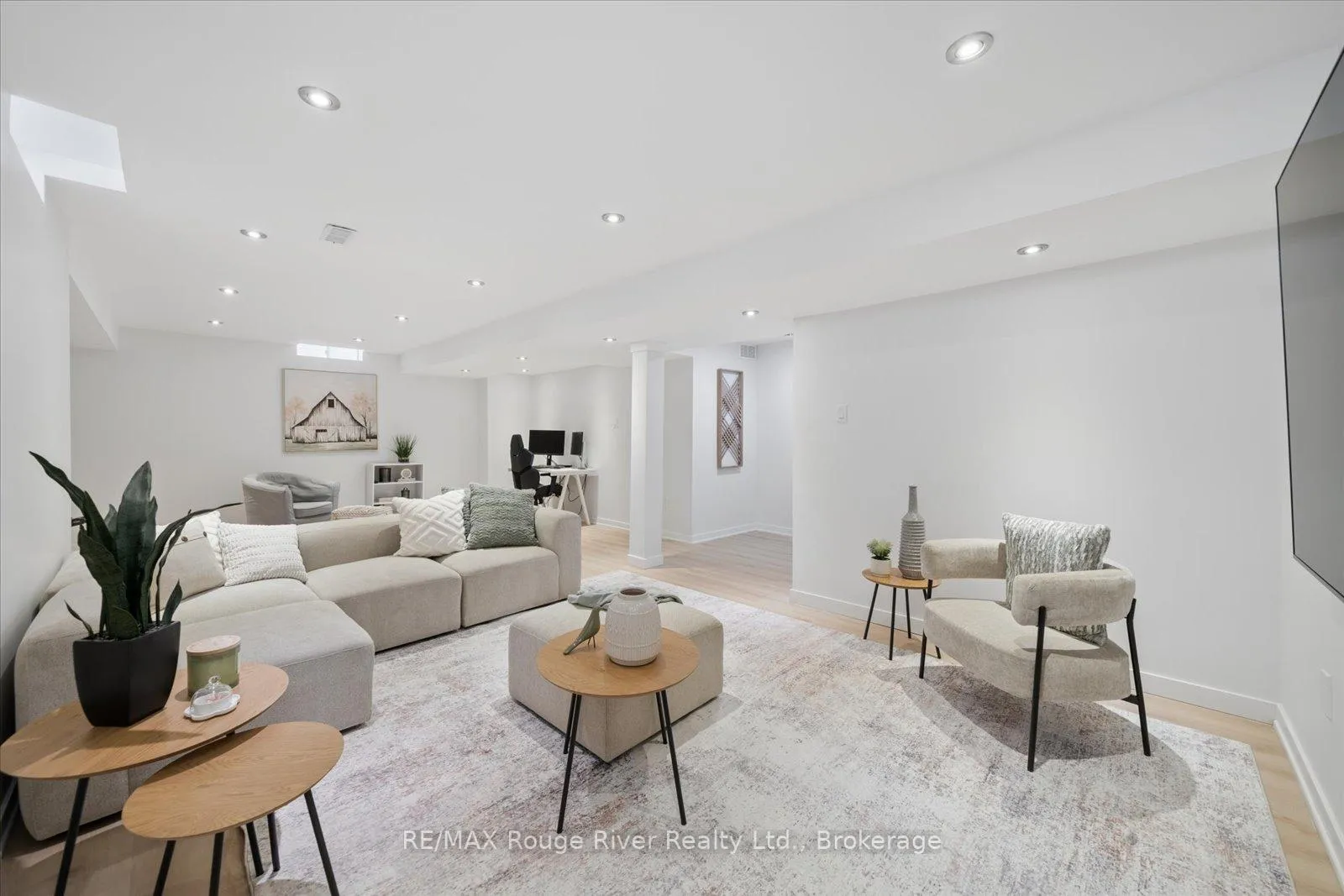 Photo 43 of 57 Bayberry Court, Whitby, Brooklin — HOMEH