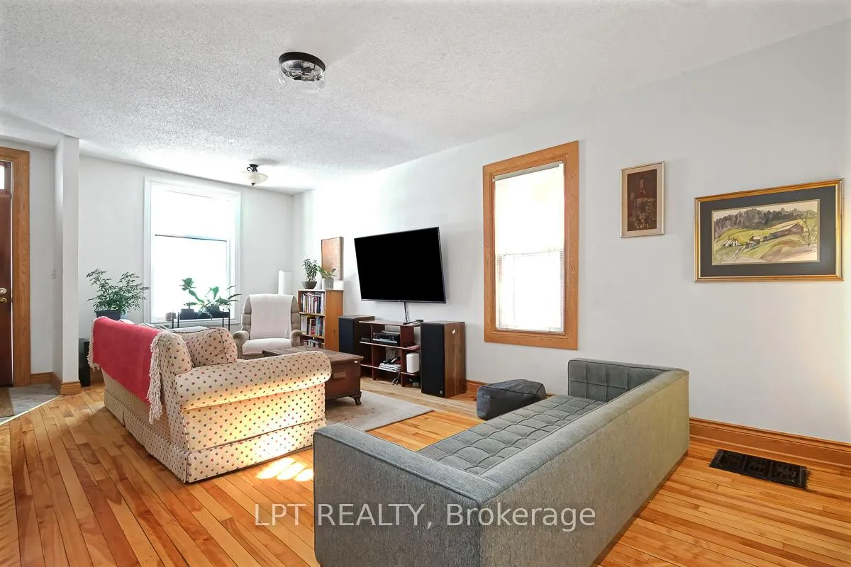 Photo 7 of 88 Norman Street, Ottawa, West Centre Town — HOMEH