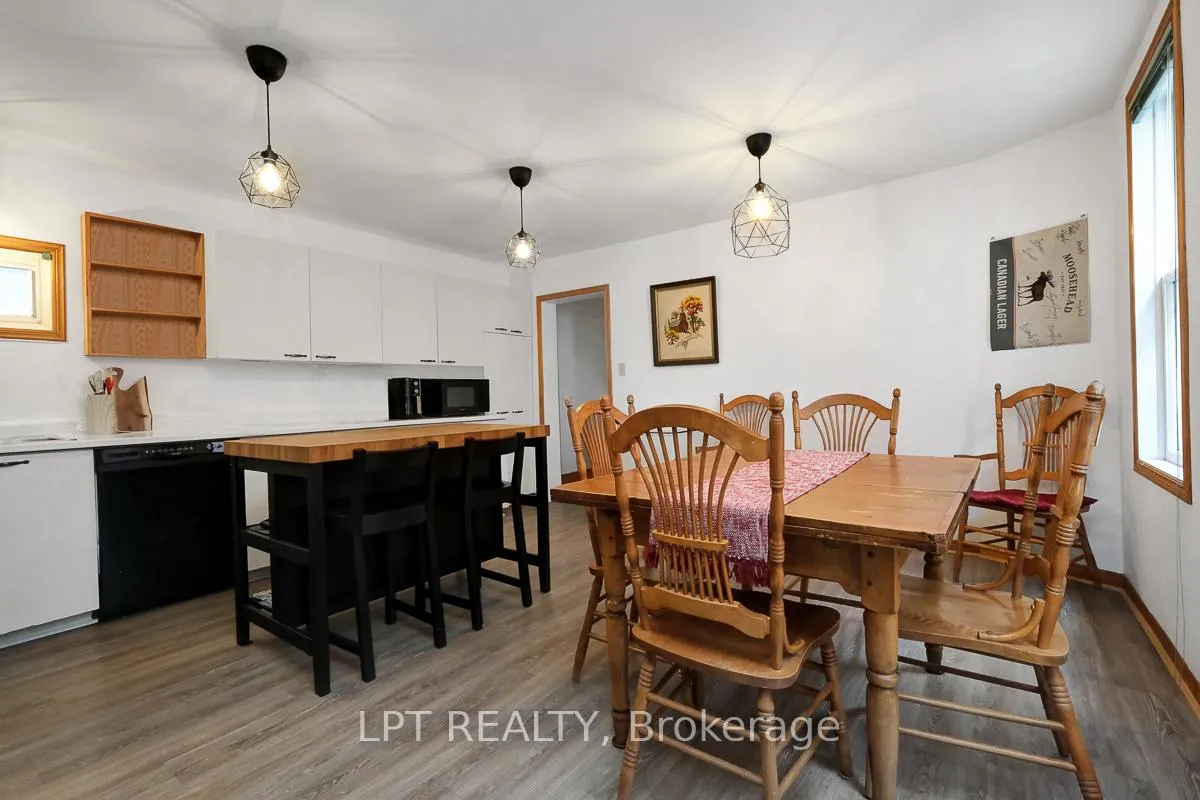 Photo 13 of 88 Norman Street, Ottawa, West Centre Town — HOMEH
