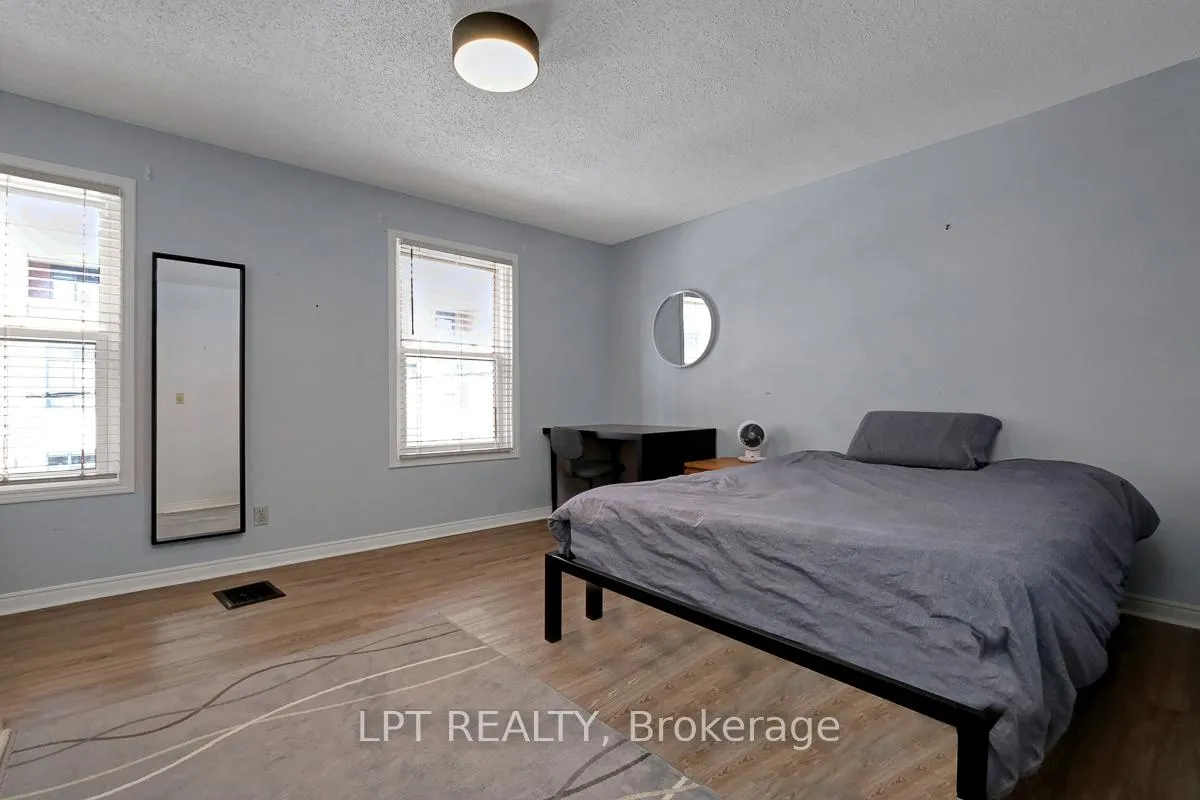 Photo 18 of 88 Norman Street, Ottawa, West Centre Town — HOMEH