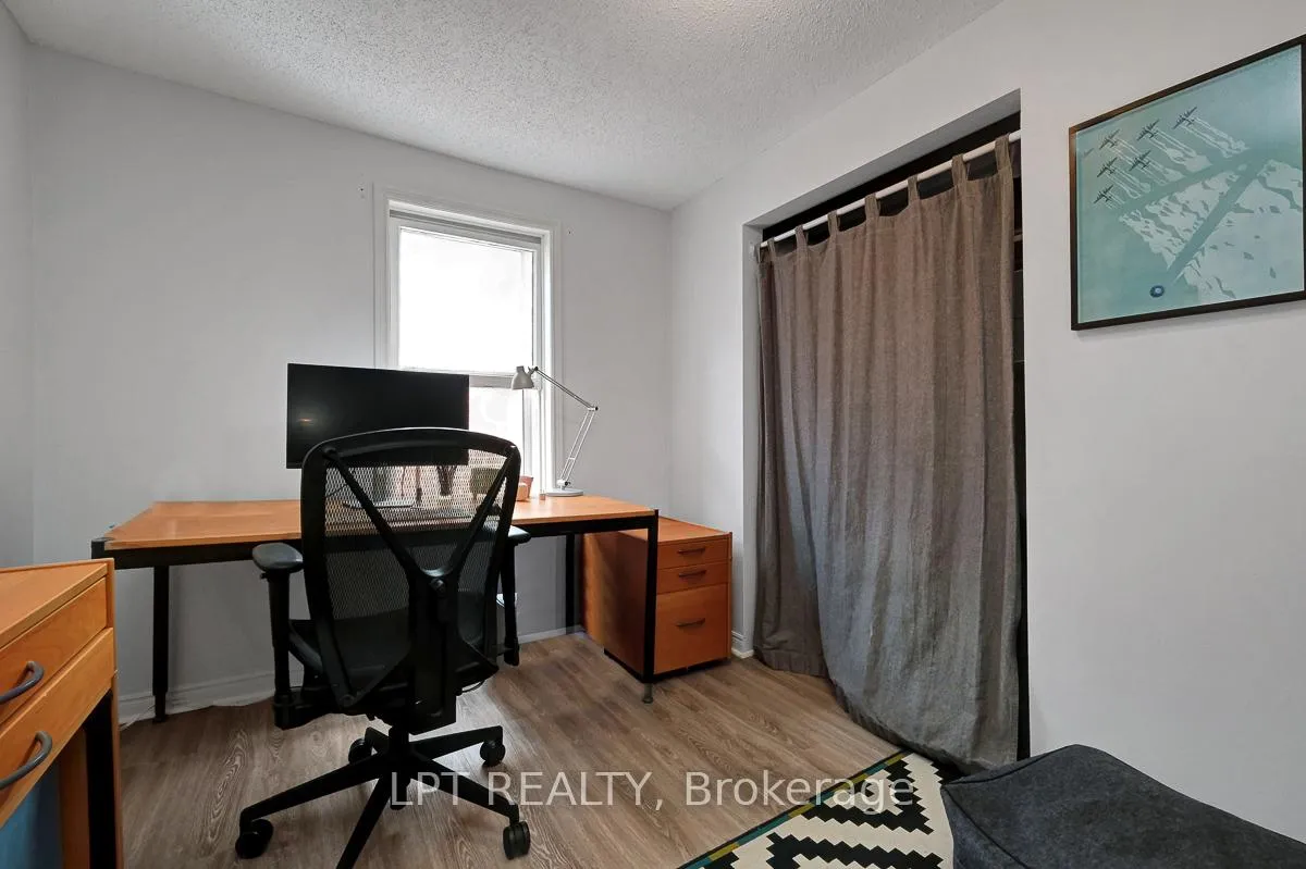 Photo 23 of 88 Norman Street, Ottawa, West Centre Town — HOMEH