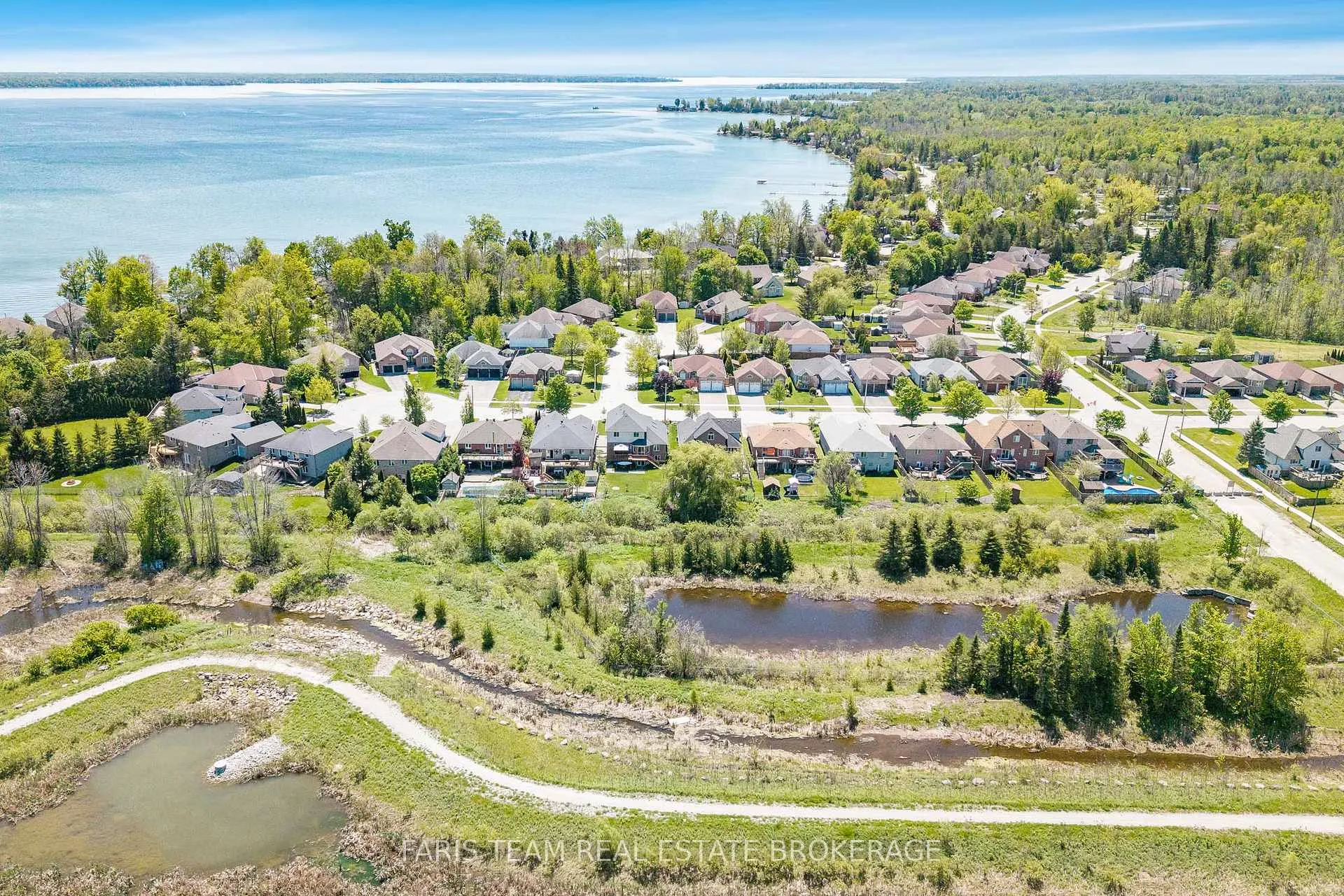 Photo 45 of 616 Glen Cedar Crescent, Innisfil, Rural Innisfil — HOMEH